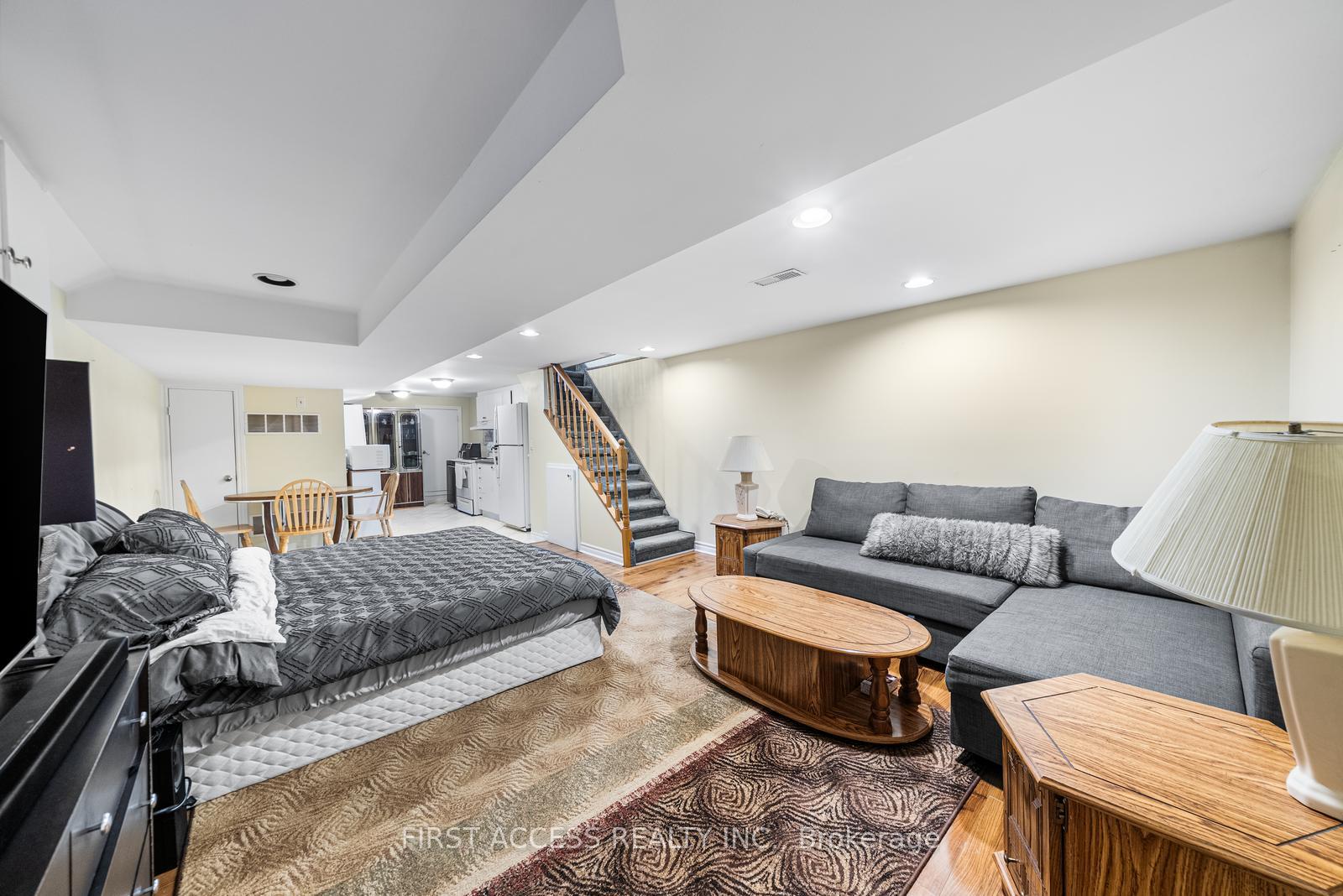 Photo 30 of 50 Durant Avenue, Toronto, Danforth Village-East York — HOMEH