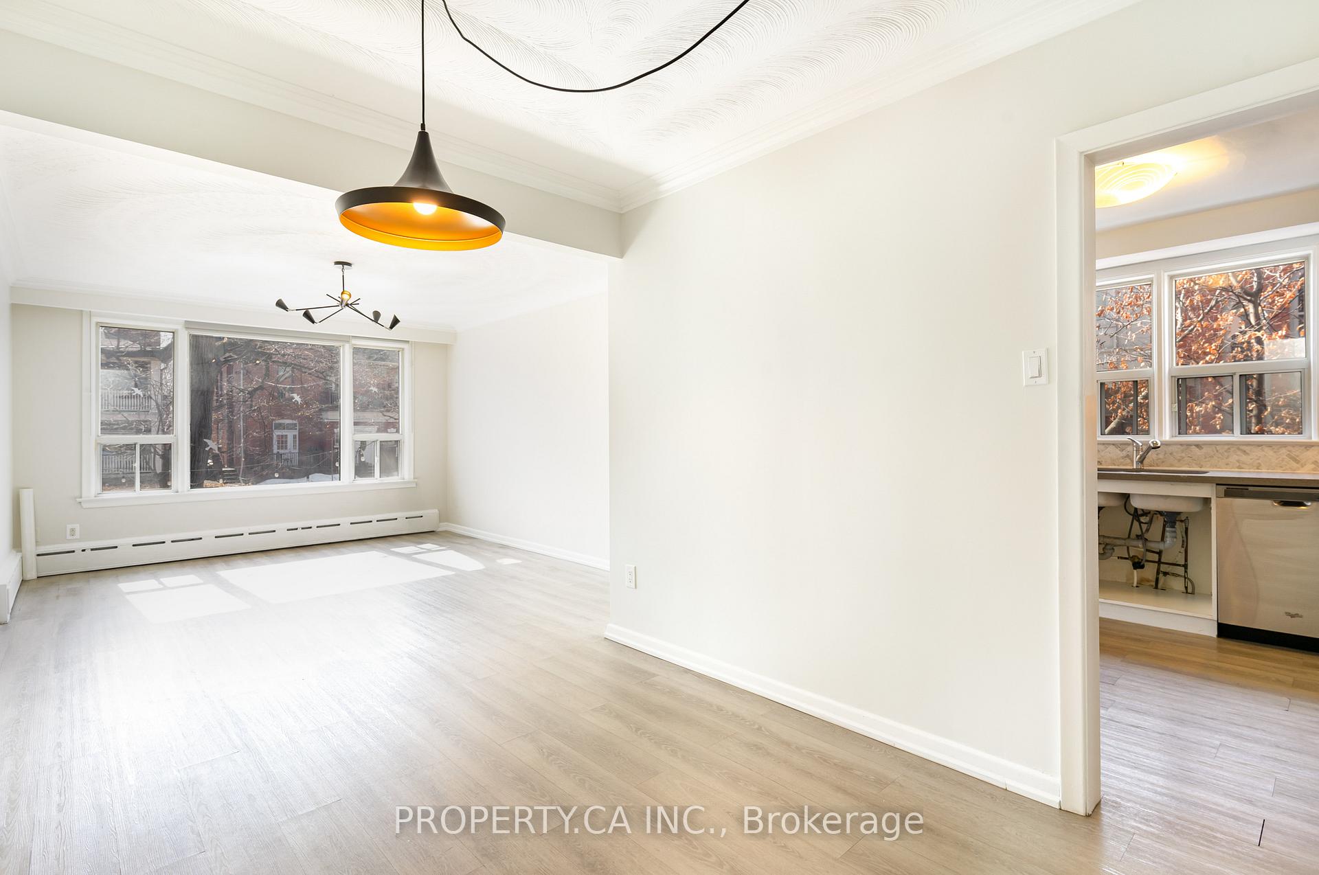 Photo 3 of Unit Unit 2, 48A Dewson Street, Toronto, Palmerston-Little Italy — HOMEH