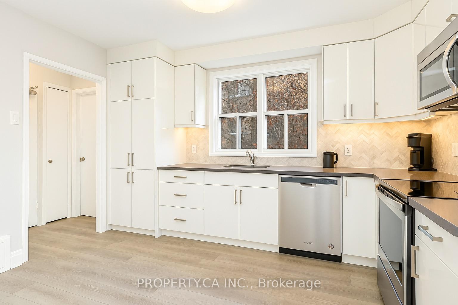 Photo 7 of Unit Unit 2, 48A Dewson Street, Toronto, Palmerston-Little Italy — HOMEH