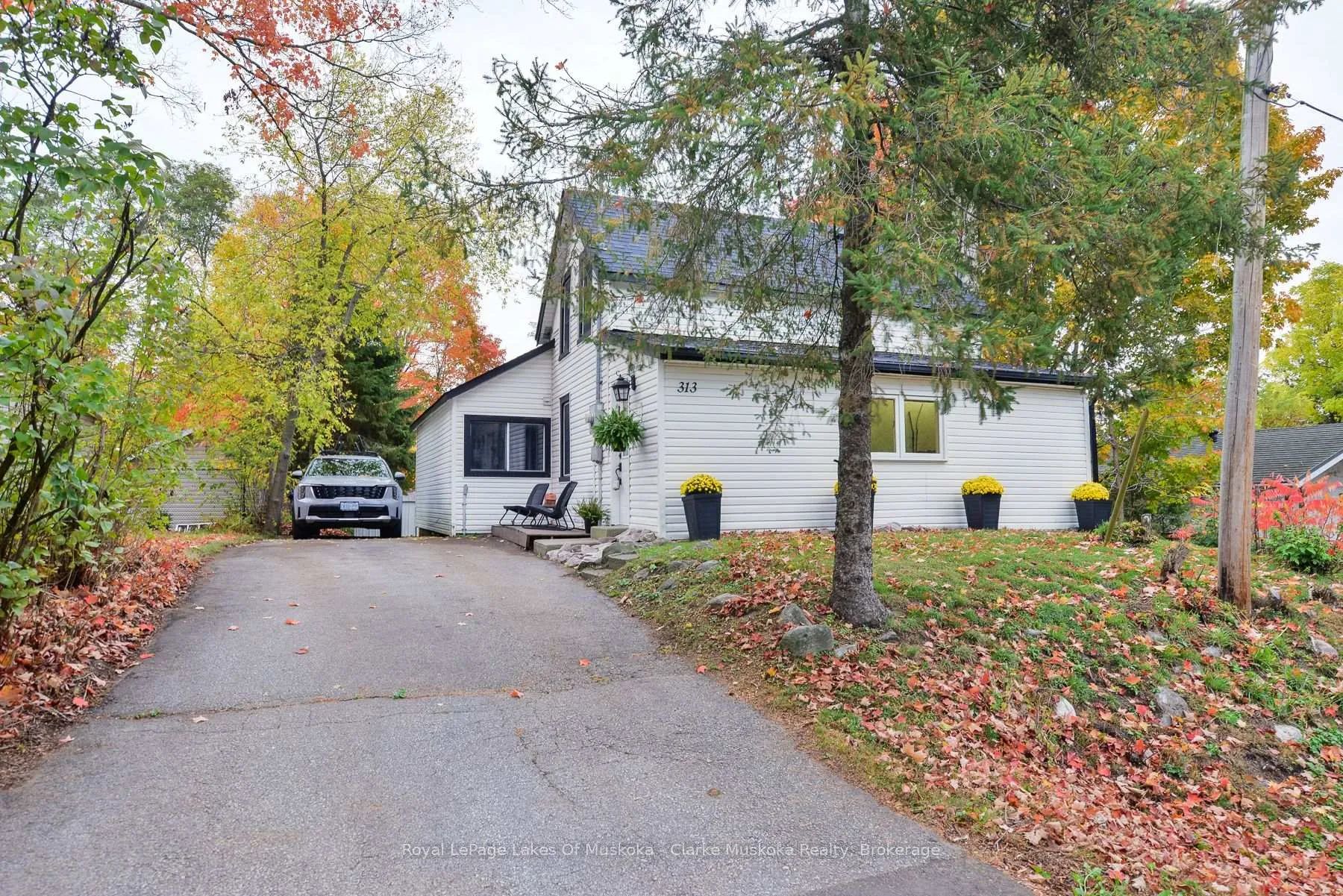 Photo 1 of 313 Ouida Street, Tay, Waubaushene — HOMEH