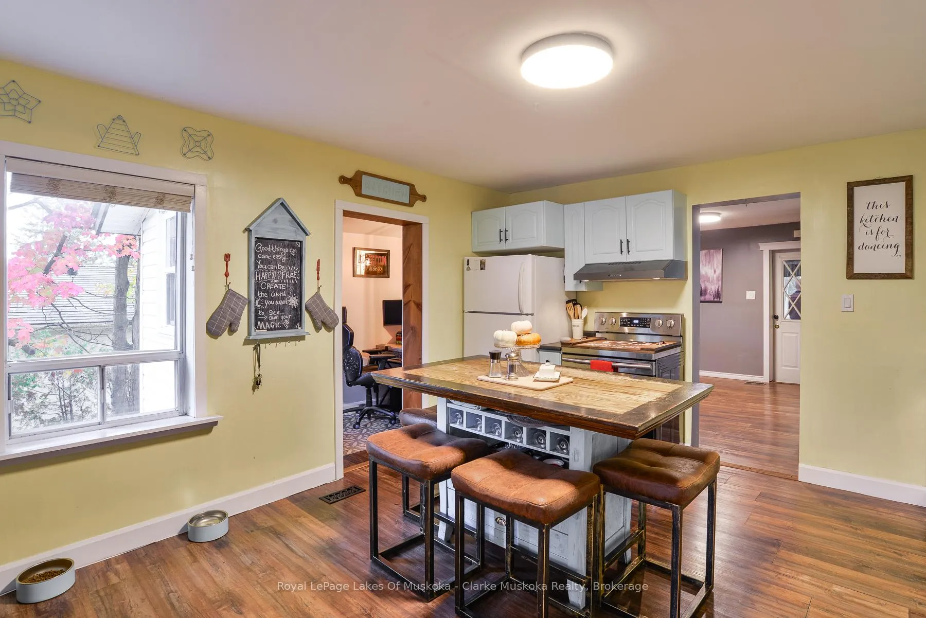 Photo 8 of 313 Ouida Street, Tay, Waubaushene — HOMEH