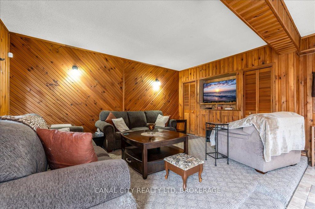 Photo 11 of 61 Rose Avenue, Thorold, Thorold Downtown — HOMEH
