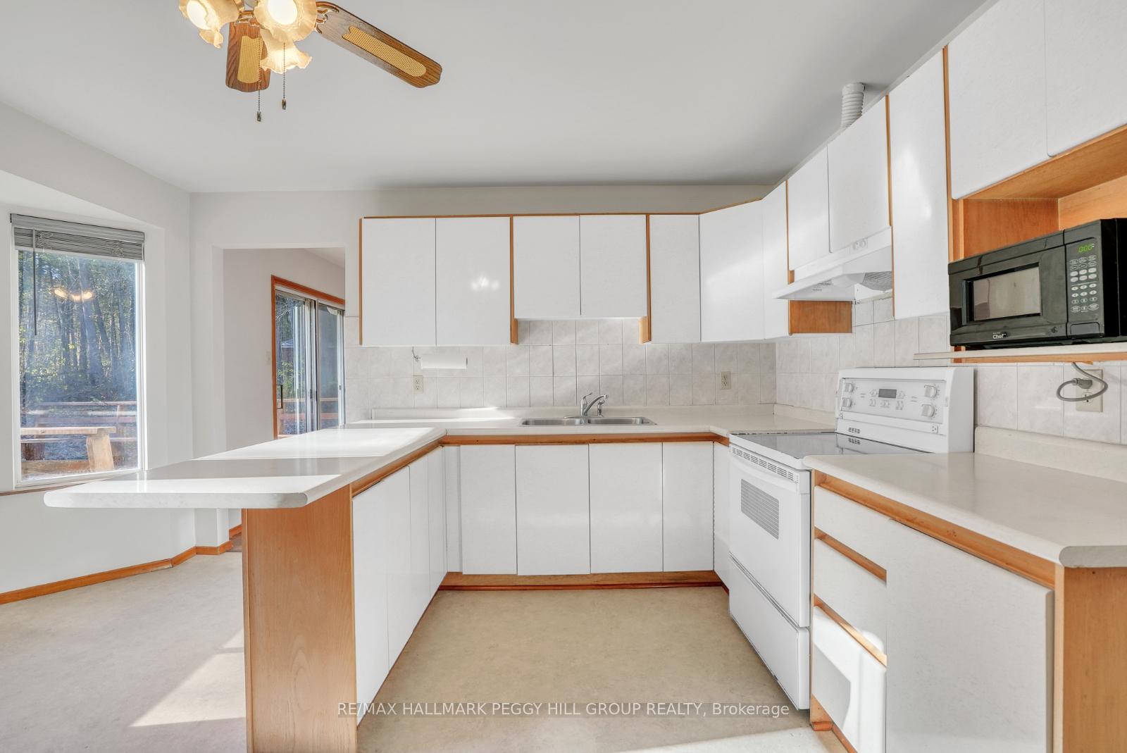 Photo 4 of 22A Pine Street, Tay, Waubaushene — HOMEH