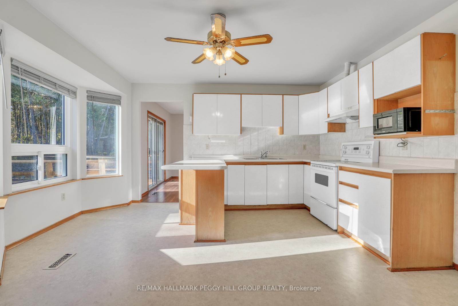Photo 5 of 22A Pine Street, Tay, Waubaushene — HOMEH