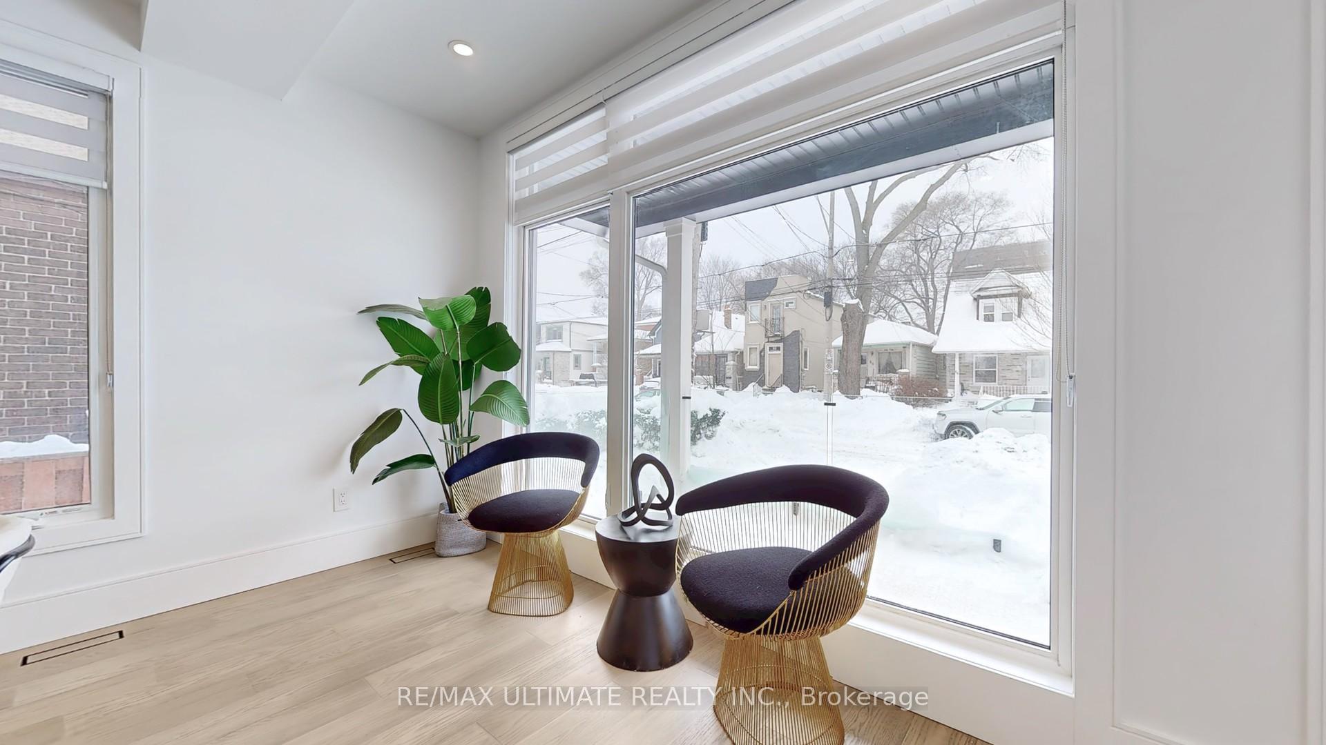 Photo 11 of 55 King Edward Avenue, Toronto, Woodbine-Lumsden — HOMEH