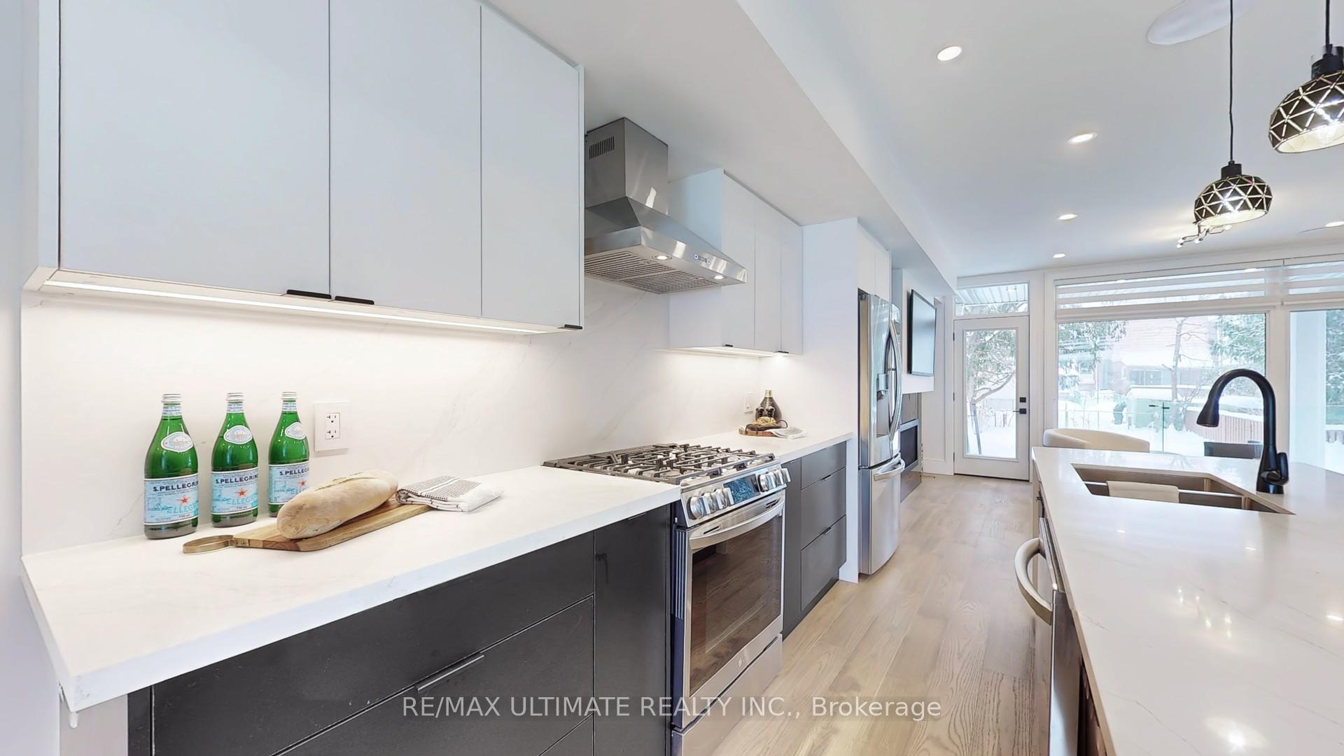Photo 16 of 55 King Edward Avenue, Toronto, Woodbine-Lumsden — HOMEH