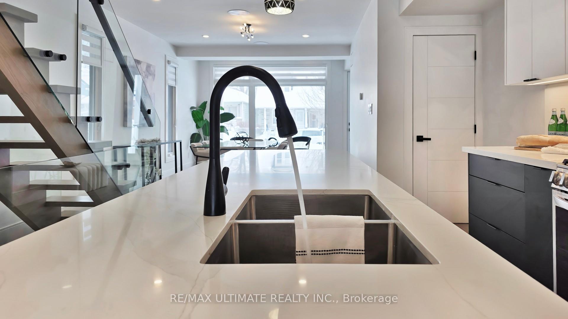 Photo 17 of 55 King Edward Avenue, Toronto, Woodbine-Lumsden — HOMEH