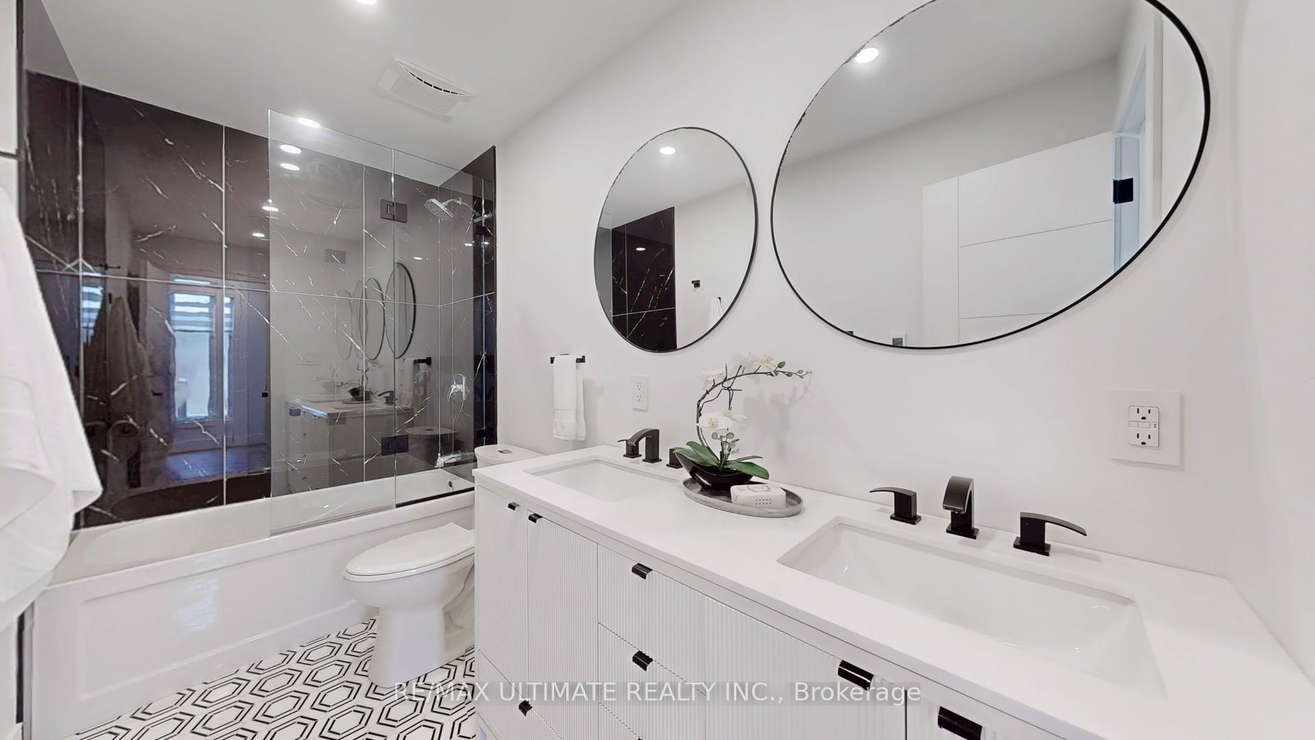 Photo 34 of 55 King Edward Avenue, Toronto, Woodbine-Lumsden — HOMEH