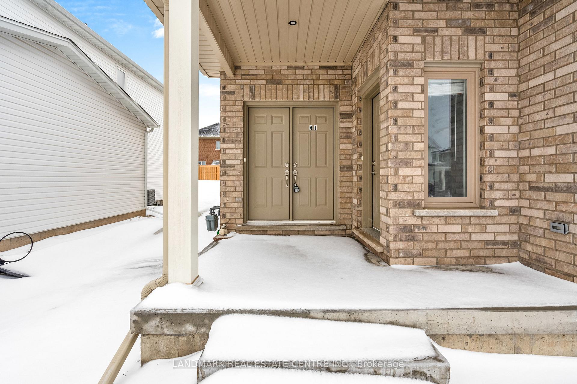 Photo 4 of 41 Autumn Avenue, Thorold, Rolling Meadows — HOMEH