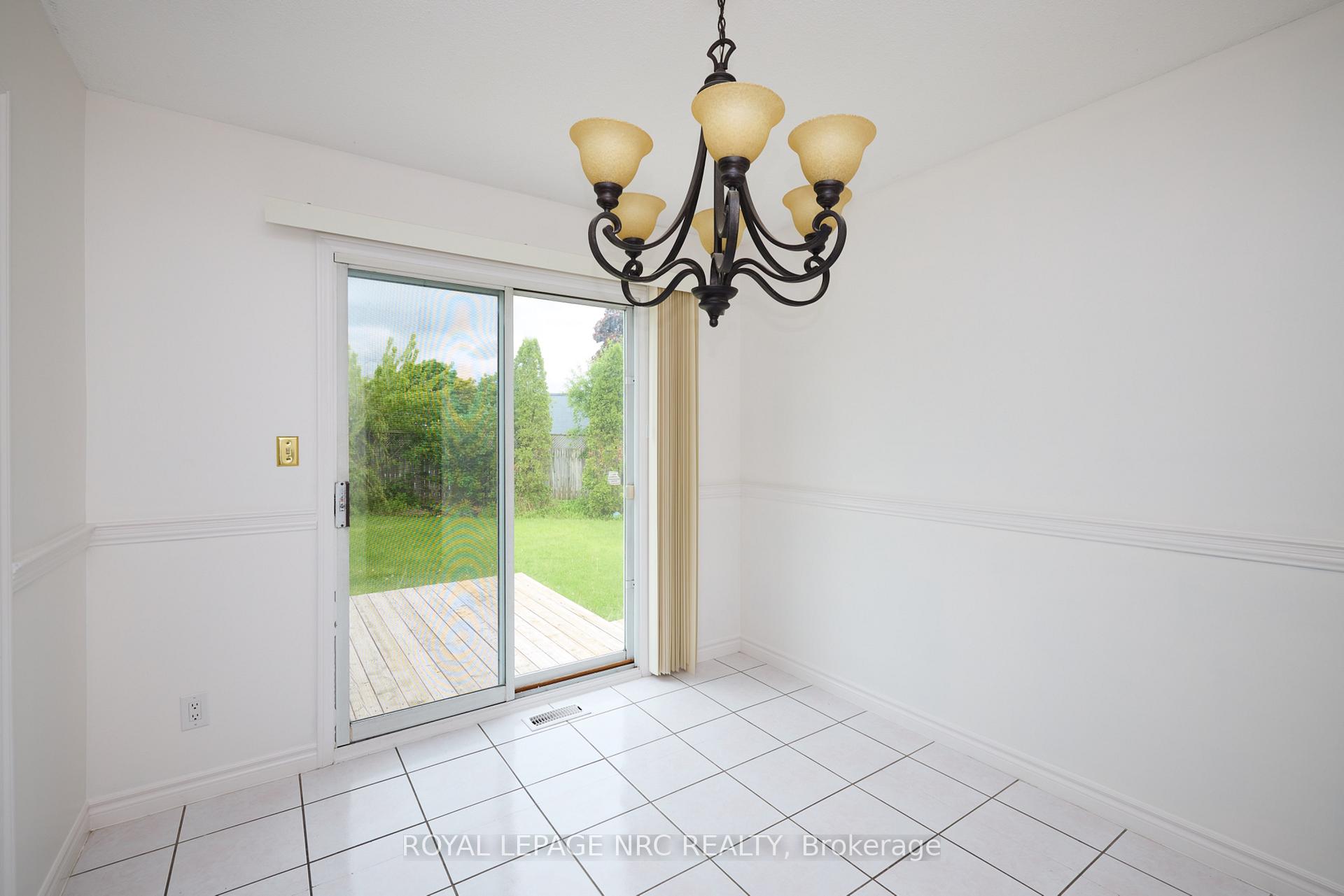 Photo 12 of 19 Rannie Court, Thorold, Confederation Heights — HOMEH
