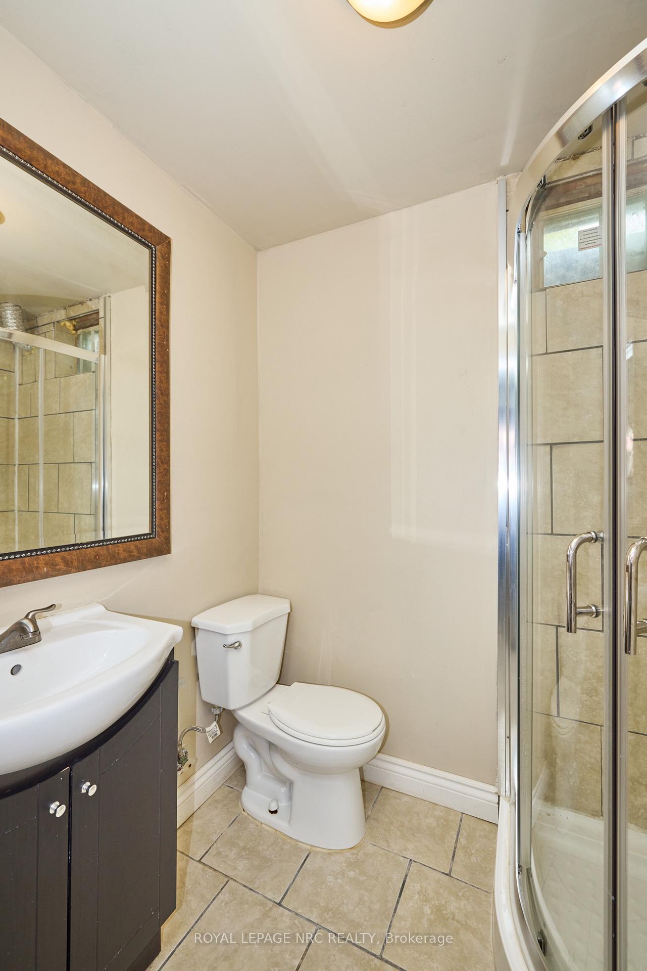 Photo 44 of 19 Rannie Court, Thorold, Confederation Heights — HOMEH