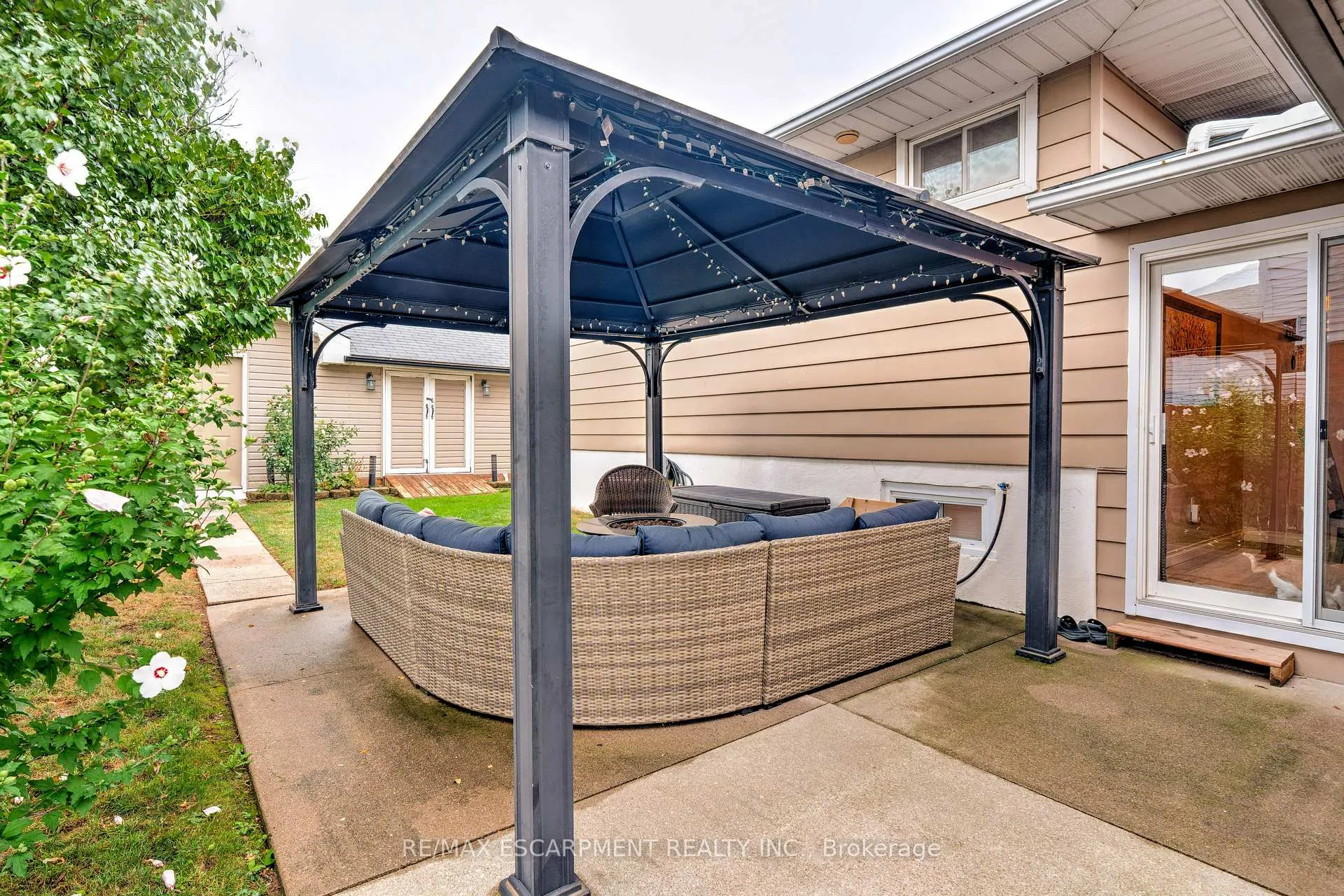 Photo 21 of 26 Madoc Street, Hamilton, Stoney Creek — HOMEH
