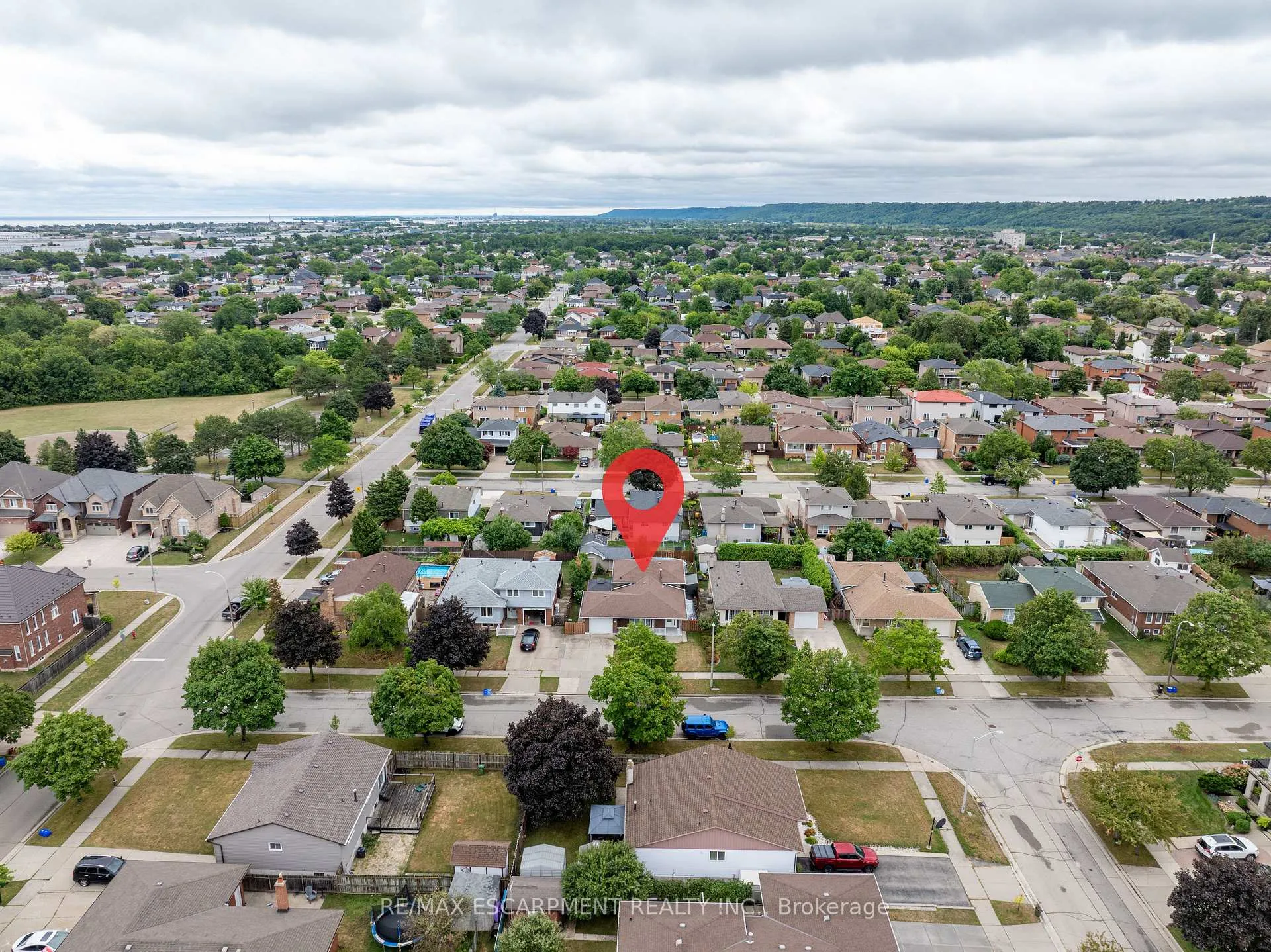Photo 32 of 26 Madoc Street, Hamilton, Stoney Creek — HOMEH