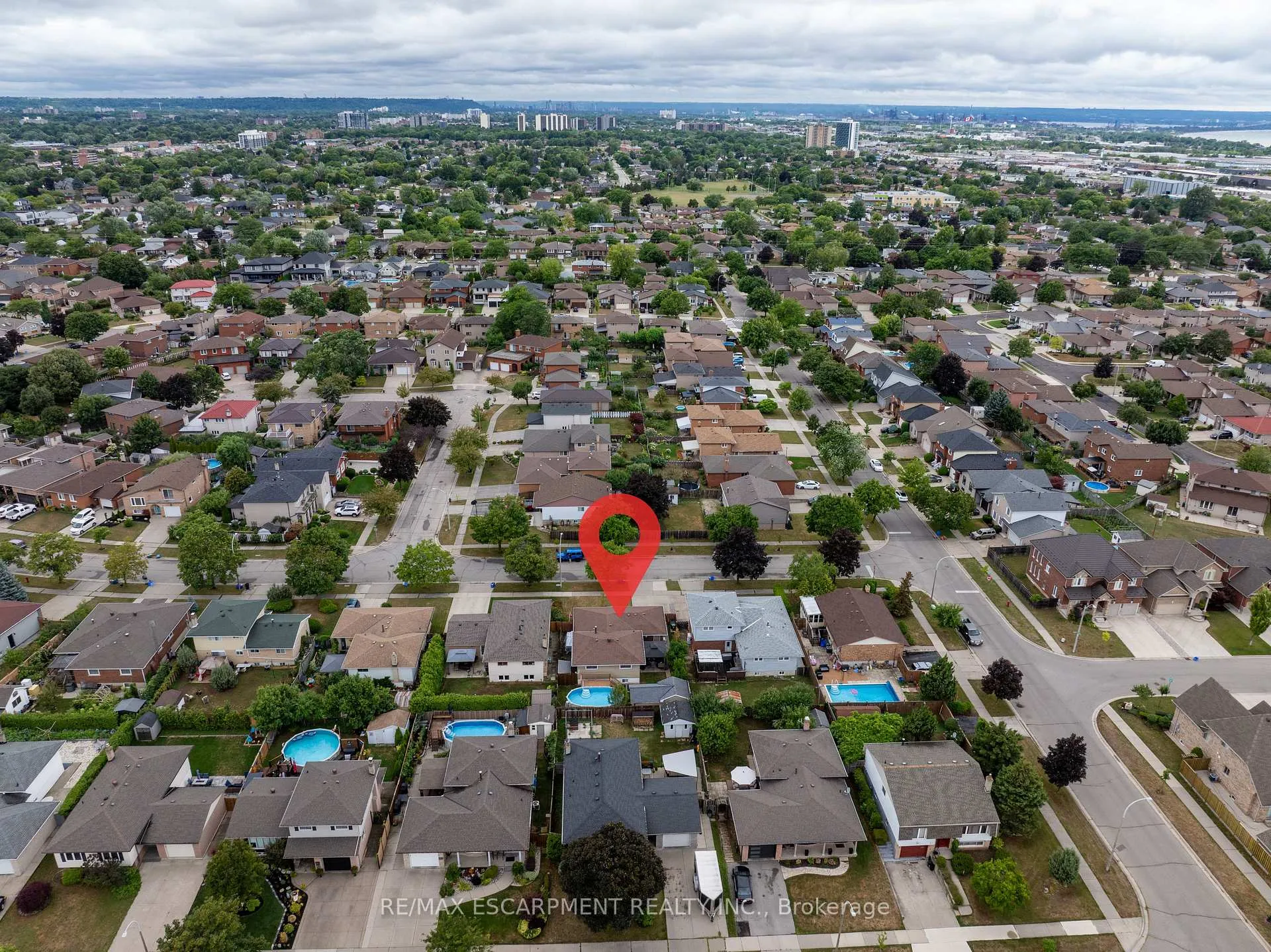 Photo 33 of 26 Madoc Street, Hamilton, Stoney Creek — HOMEH