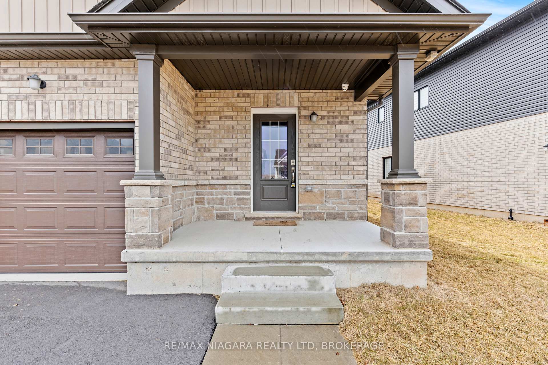 Photo 4 of 52 Bur Oak Drive, Thorold, Confederation Heights — HOMEH