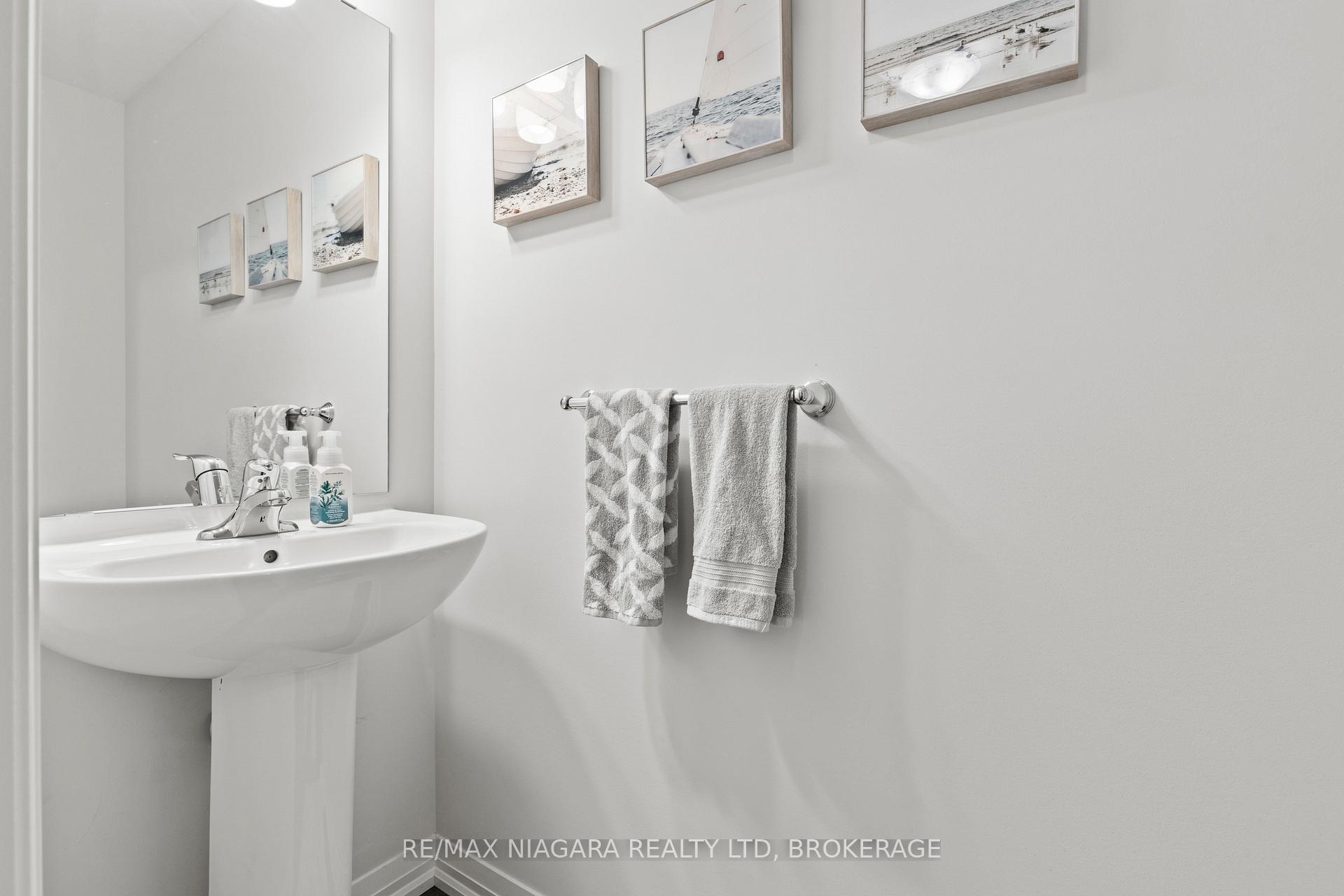 Photo 7 of 52 Bur Oak Drive, Thorold, Confederation Heights — HOMEH