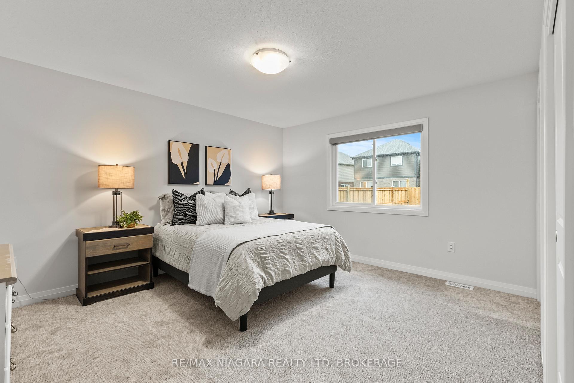 Photo 18 of 52 Bur Oak Drive, Thorold, Confederation Heights — HOMEH
