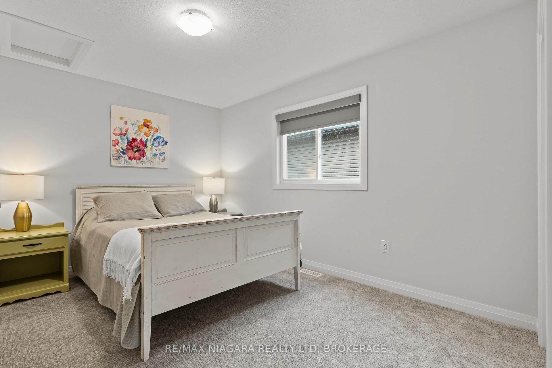 Photo 24 of 52 Bur Oak Drive, Thorold, Confederation Heights — HOMEH