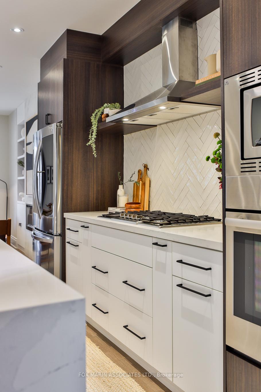 Photo 9 of 954 Logan Avenue, Toronto, Playter Estates-Danforth — HOMEH