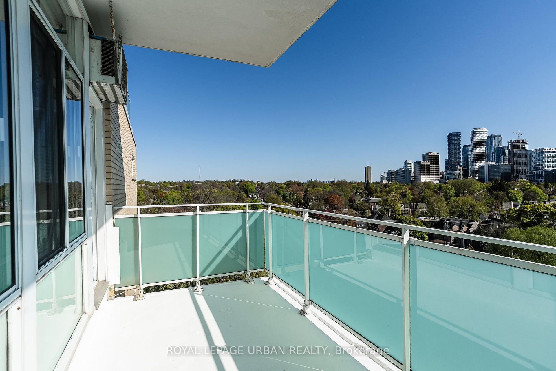 Photo 1 of Unit 902, 240 Oriole Parkway, Toronto, Yonge-St. Clair — HOMEH