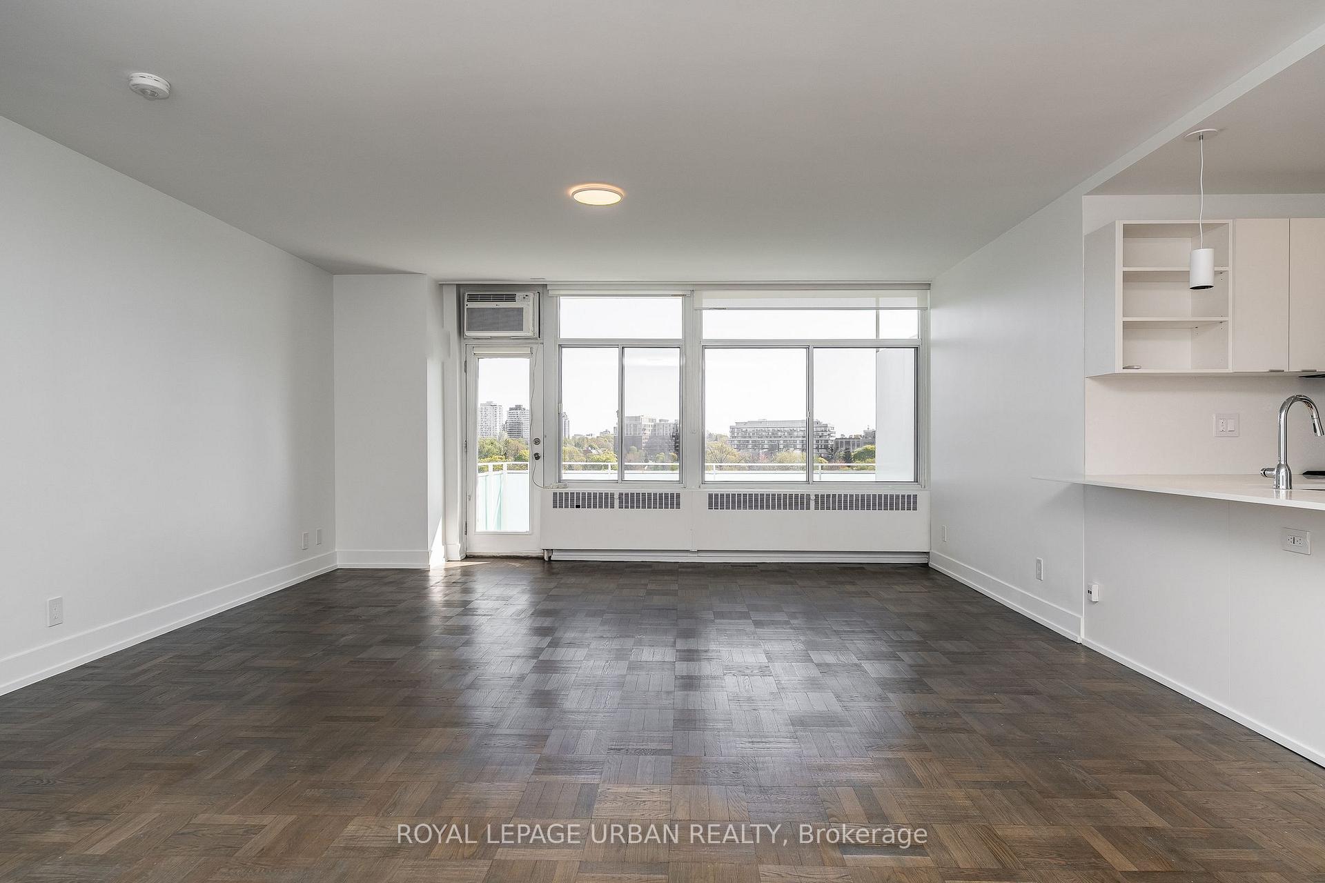 Photo 12 of Unit 902, 240 Oriole Parkway, Toronto, Yonge-St. Clair — HOMEH