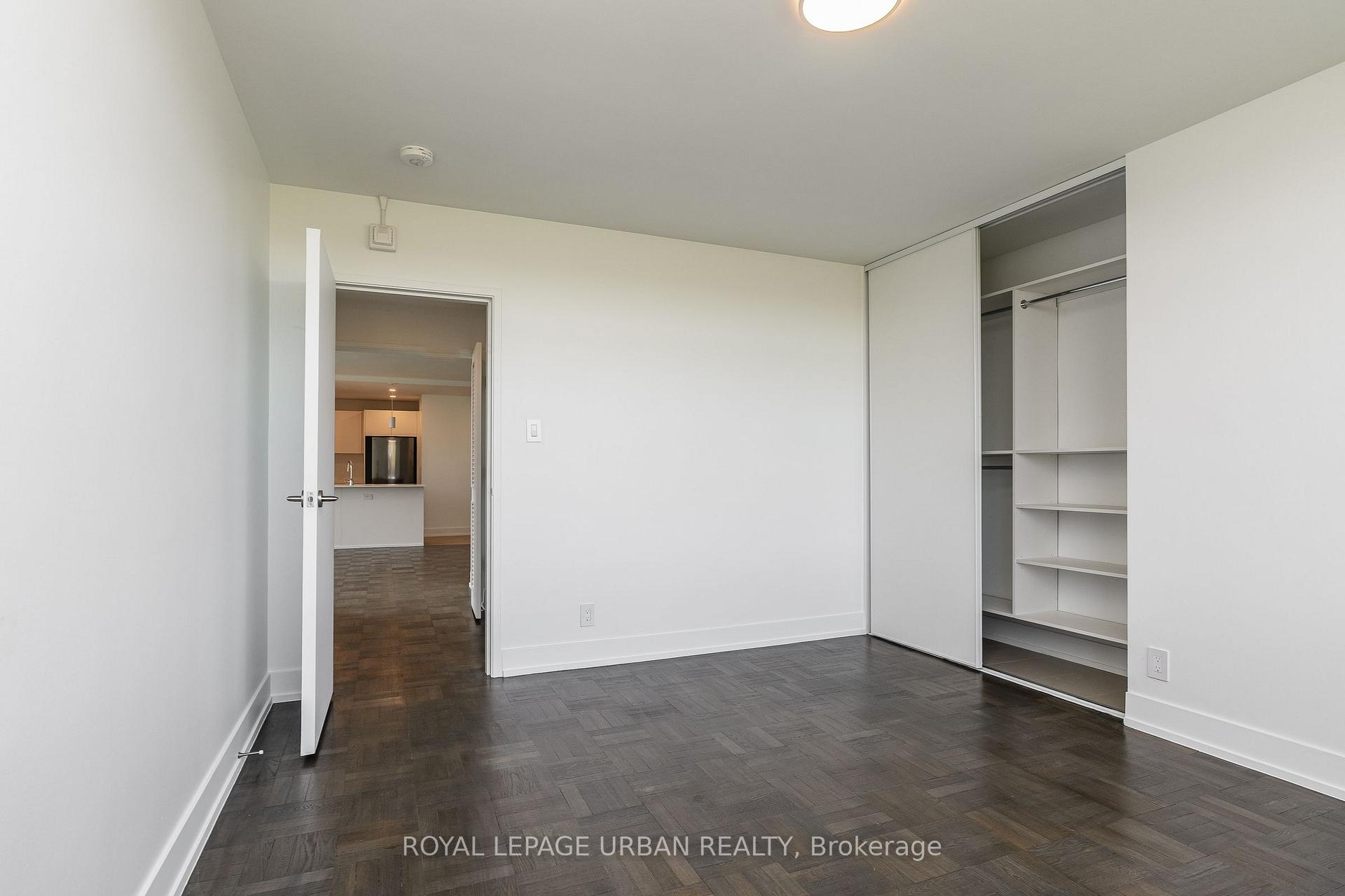 Photo 14 of Unit 902, 240 Oriole Parkway, Toronto, Yonge-St. Clair — HOMEH