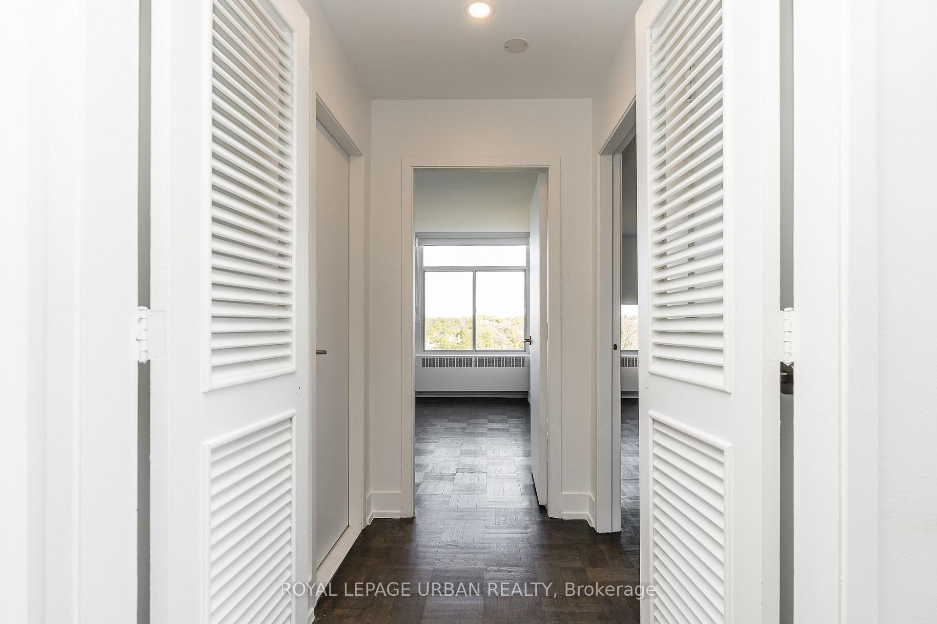 Photo 20 of Unit 902, 240 Oriole Parkway, Toronto, Yonge-St. Clair — HOMEH
