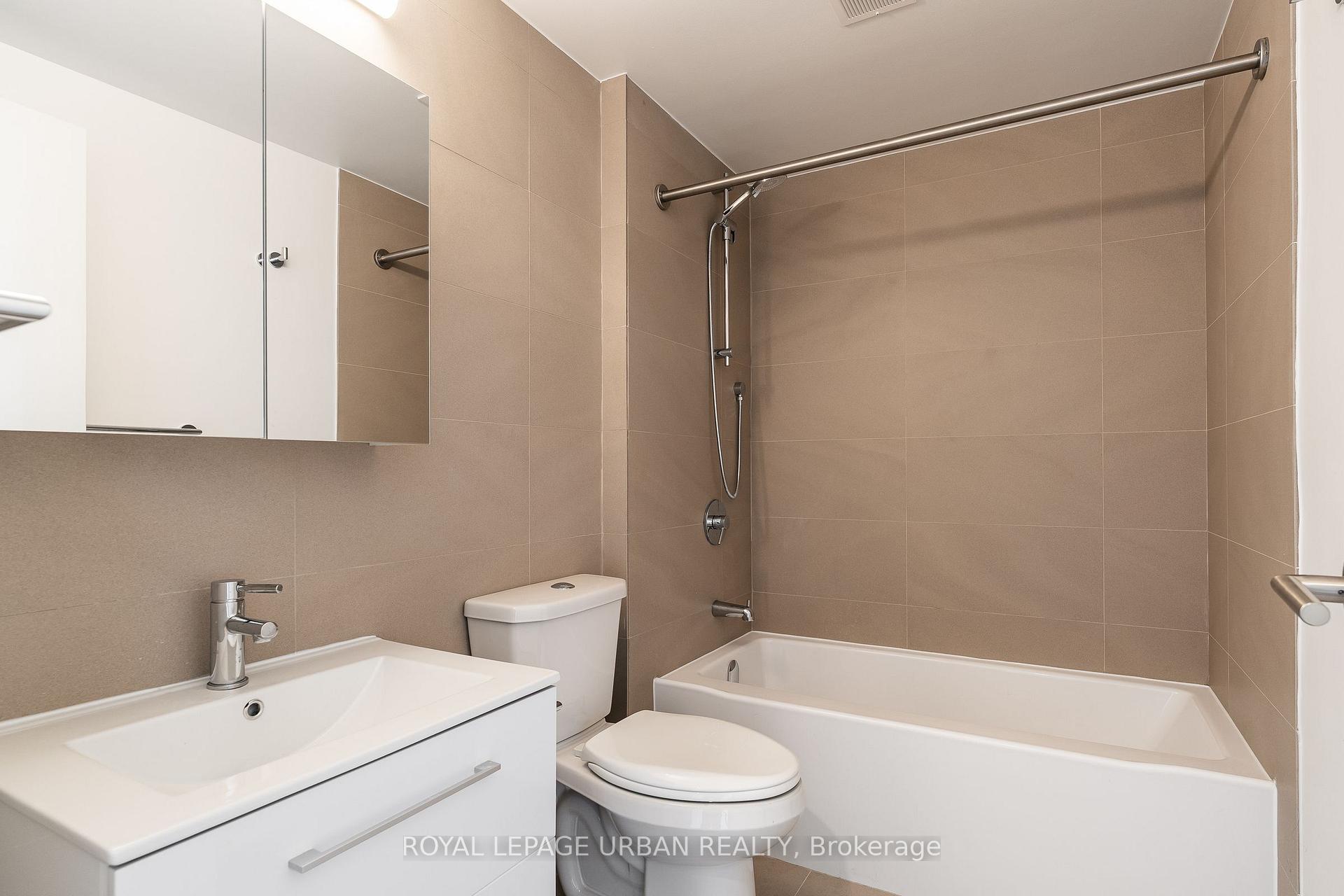 Photo 21 of Unit 902, 240 Oriole Parkway, Toronto, Yonge-St. Clair — HOMEH