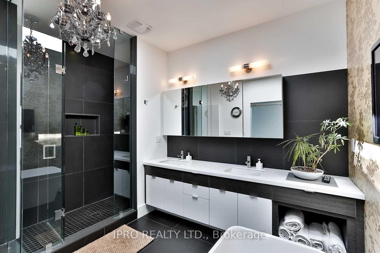 Photo 16 of Unit 6, 837 Broadview Avenue, Toronto, Playter Estates-Danforth — HOMEH
