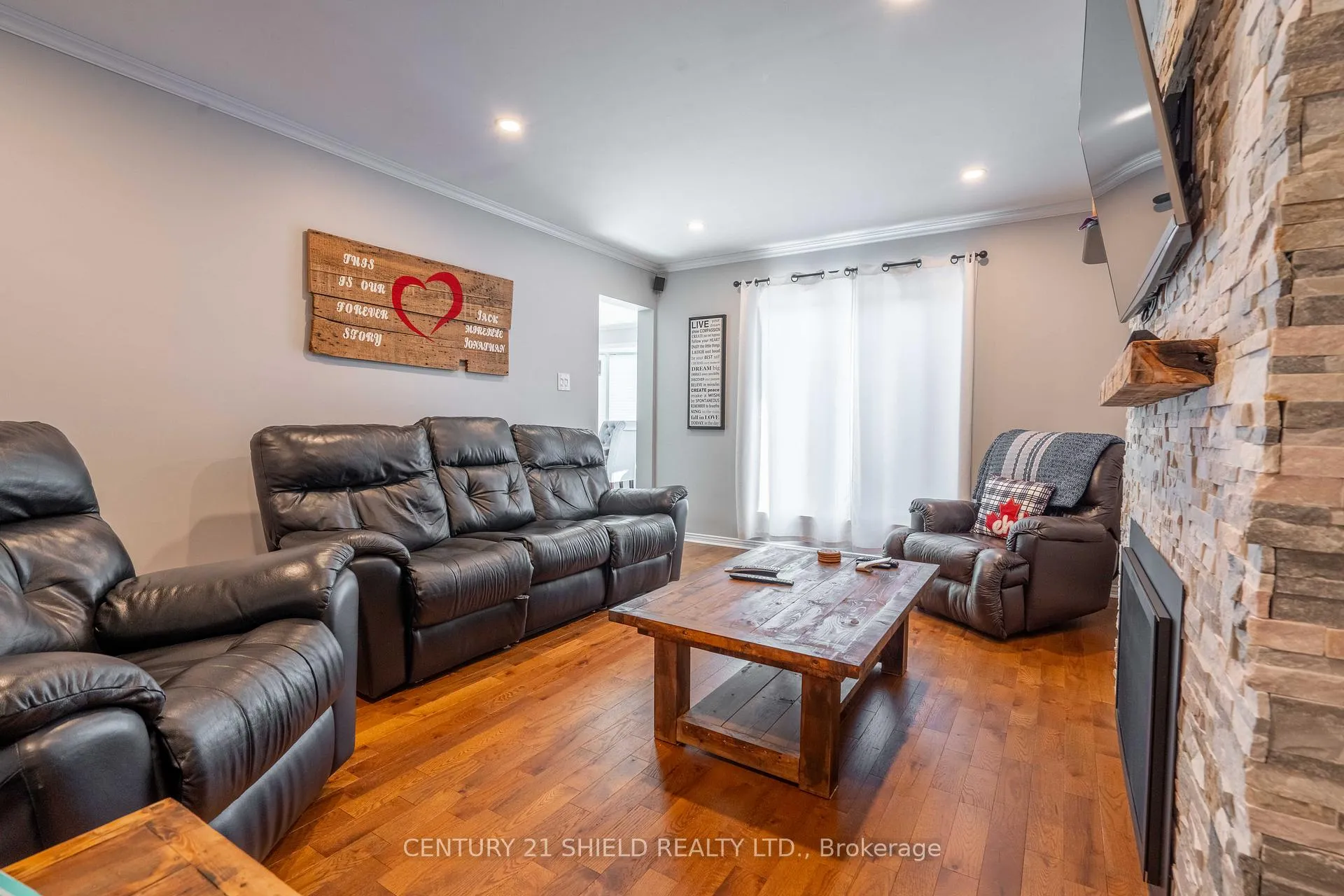 Photo 8 of 1123 Stokes Drive, Cornwall — HOMEH