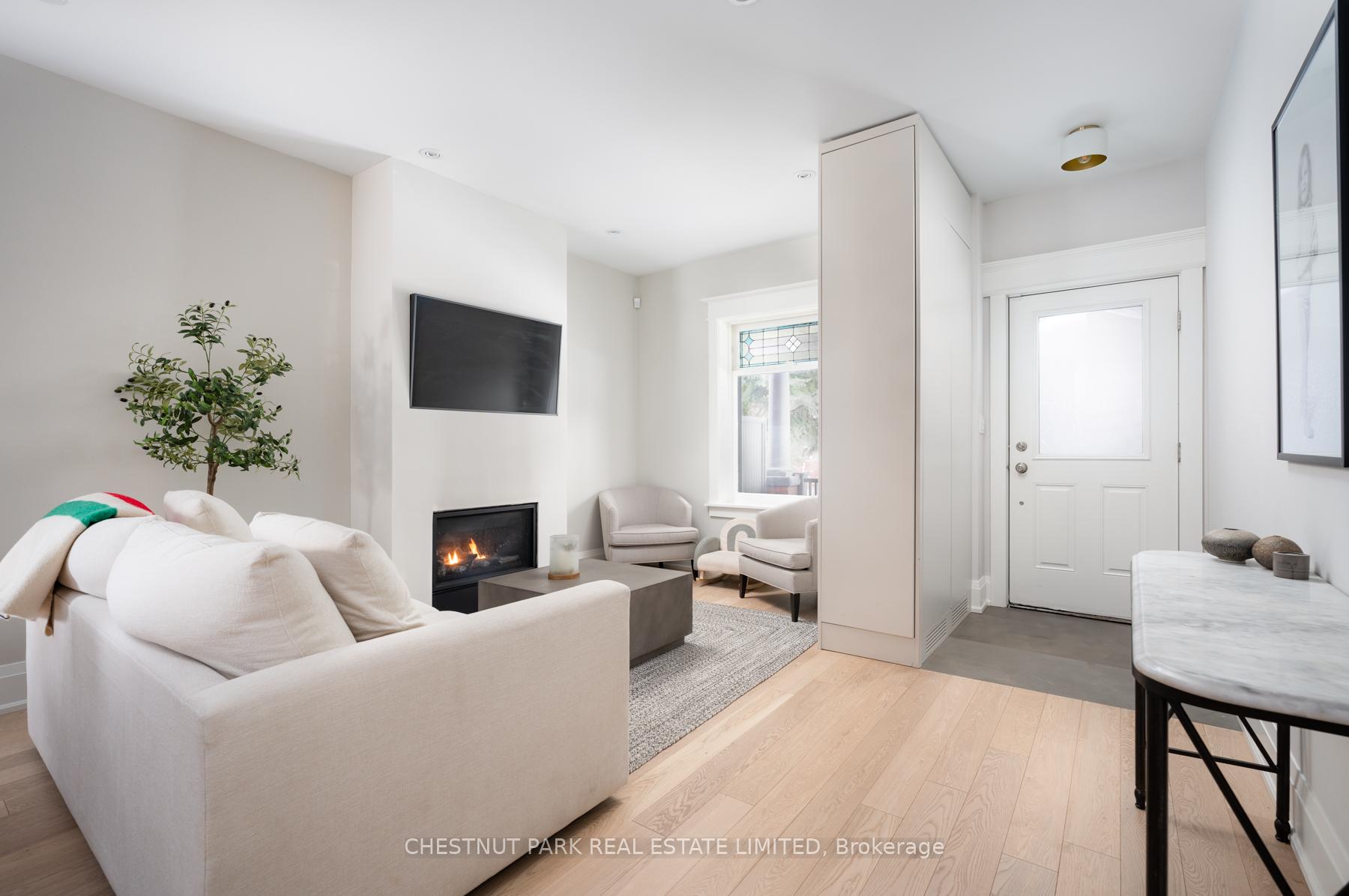Photo 3 of 185 Withrow Avenue, Toronto, North Riverdale — HOMEH