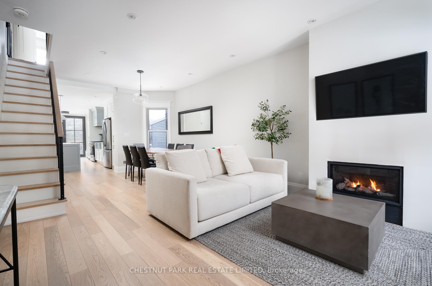 Photo 7 of 185 Withrow Avenue, Toronto, North Riverdale — HOMEH