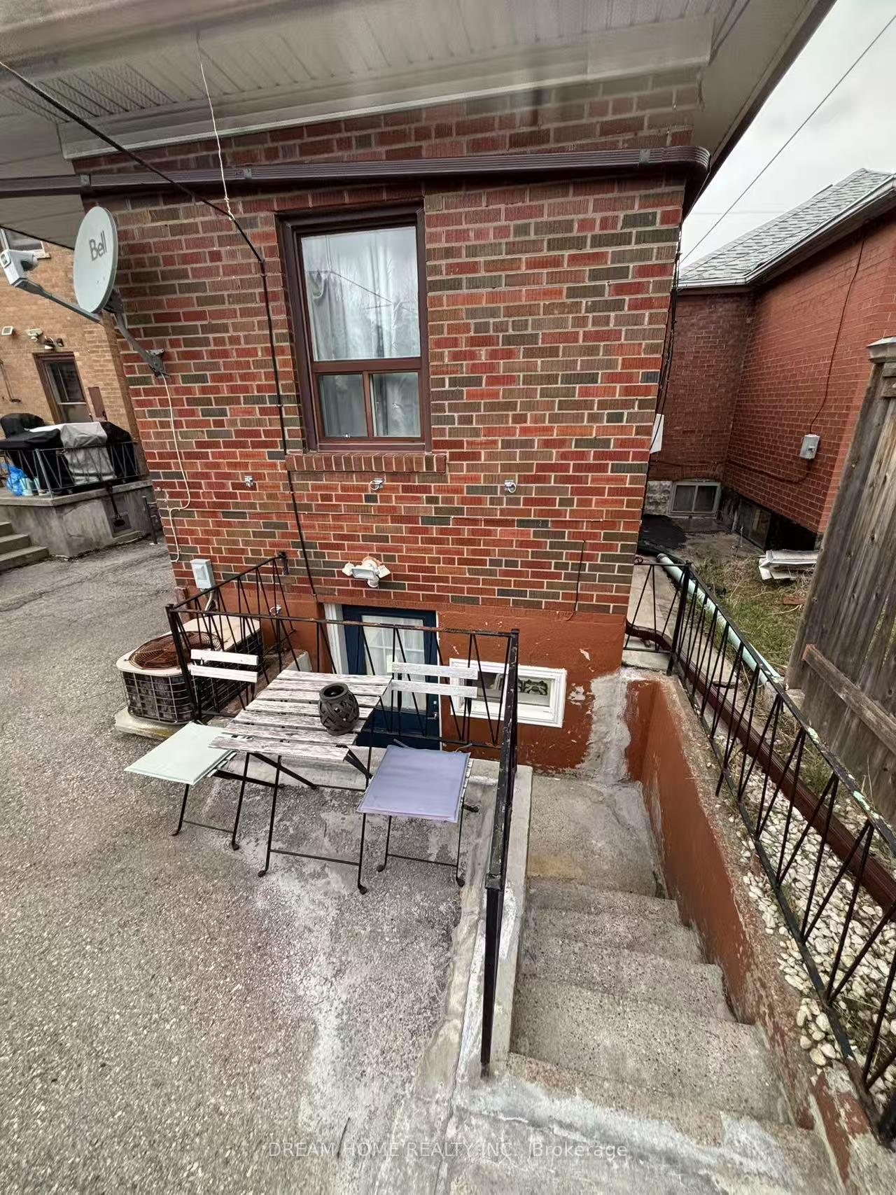 Front of Unit Lower, 53 Lanark Avenue