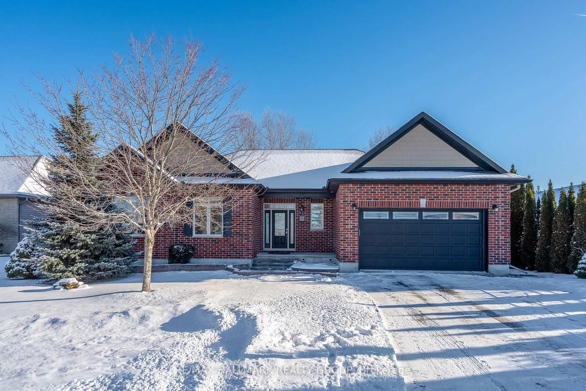 Photo 1 of 206 Cedarstone Street, Ottawa, Richmond — HOMEH