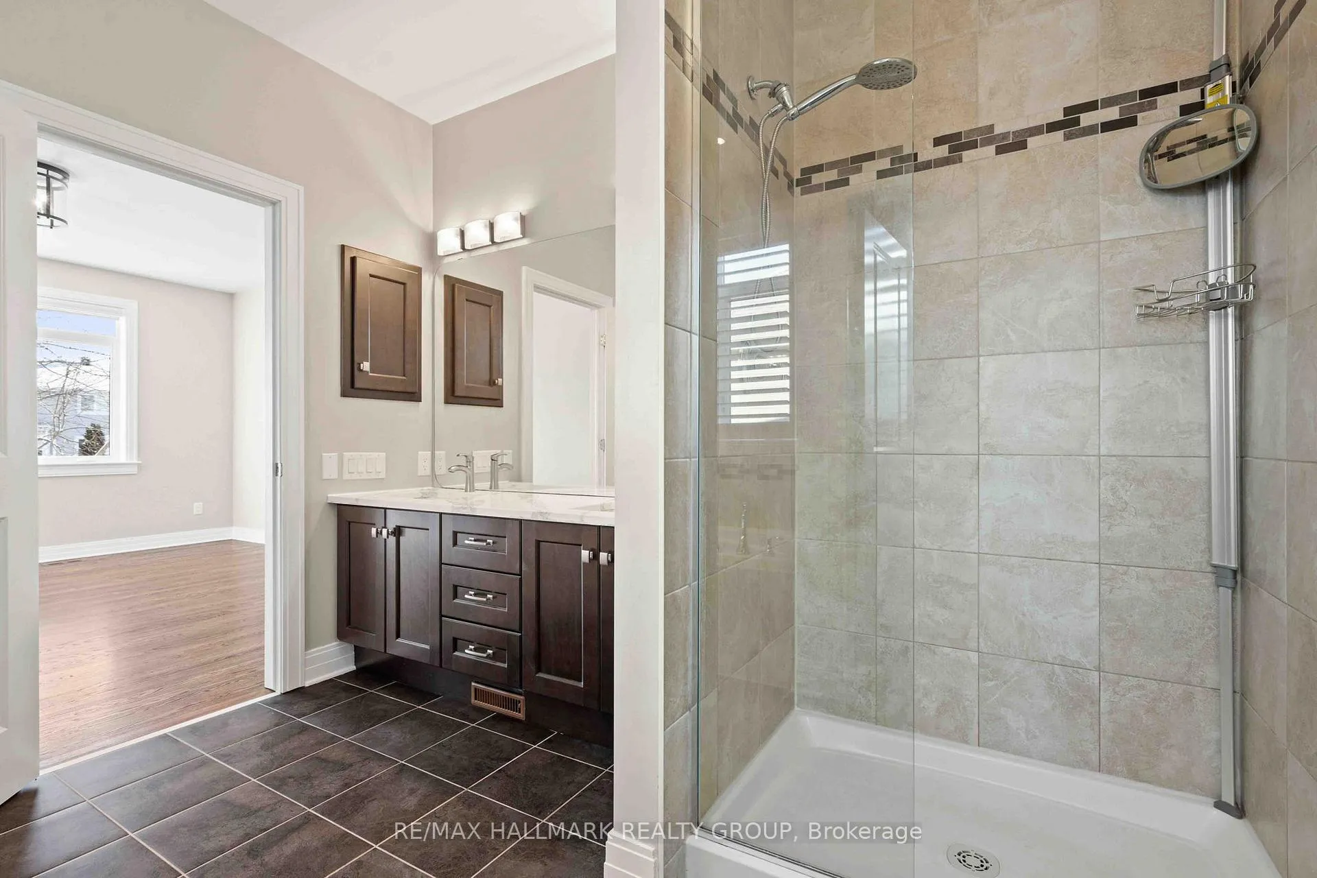 Photo 20 of 206 Cedarstone Street, Ottawa, Richmond — HOMEH