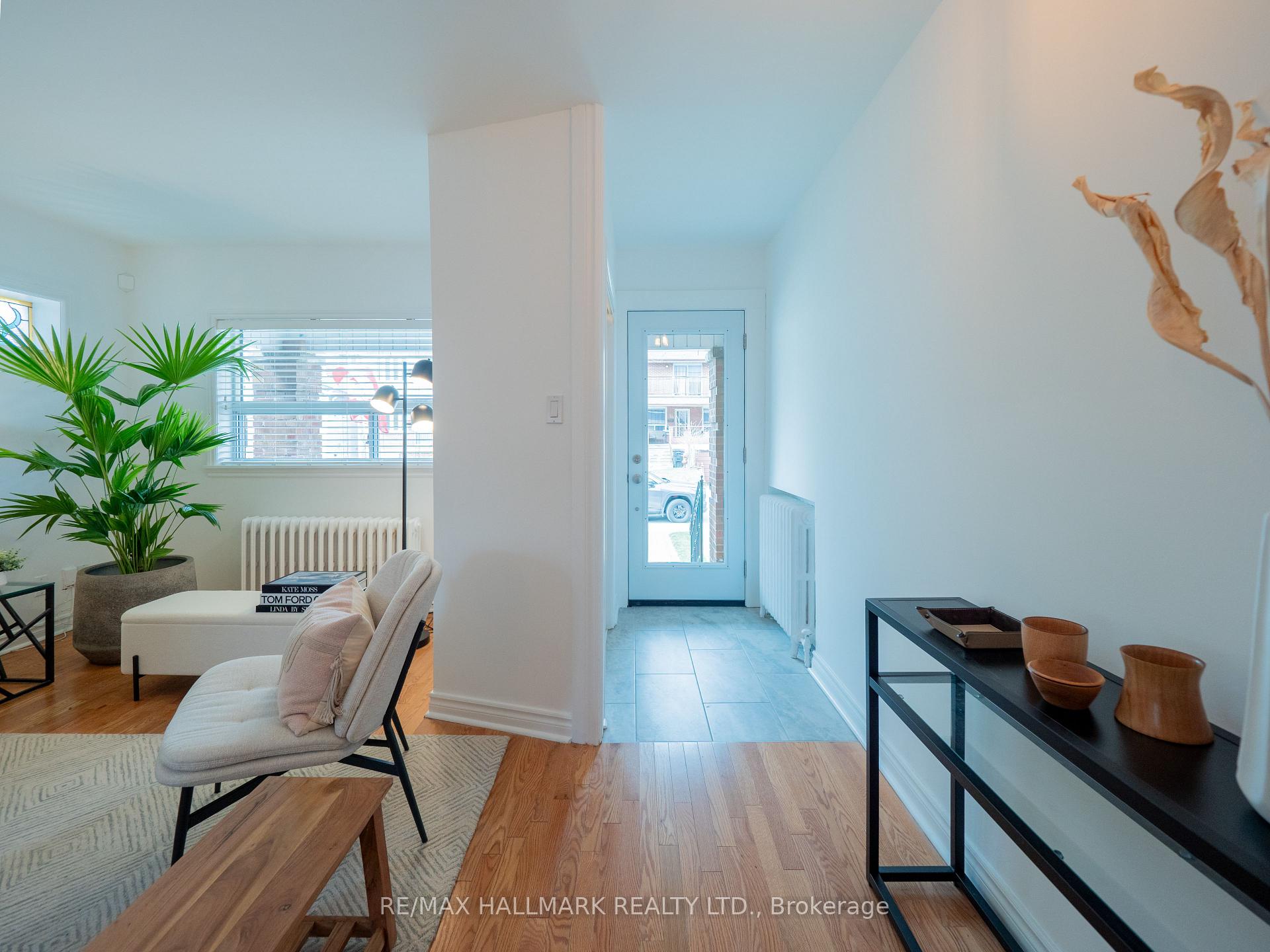 Photo 6 of 41 Roosevelt Road, Toronto, Danforth Village-East York — HOMEH