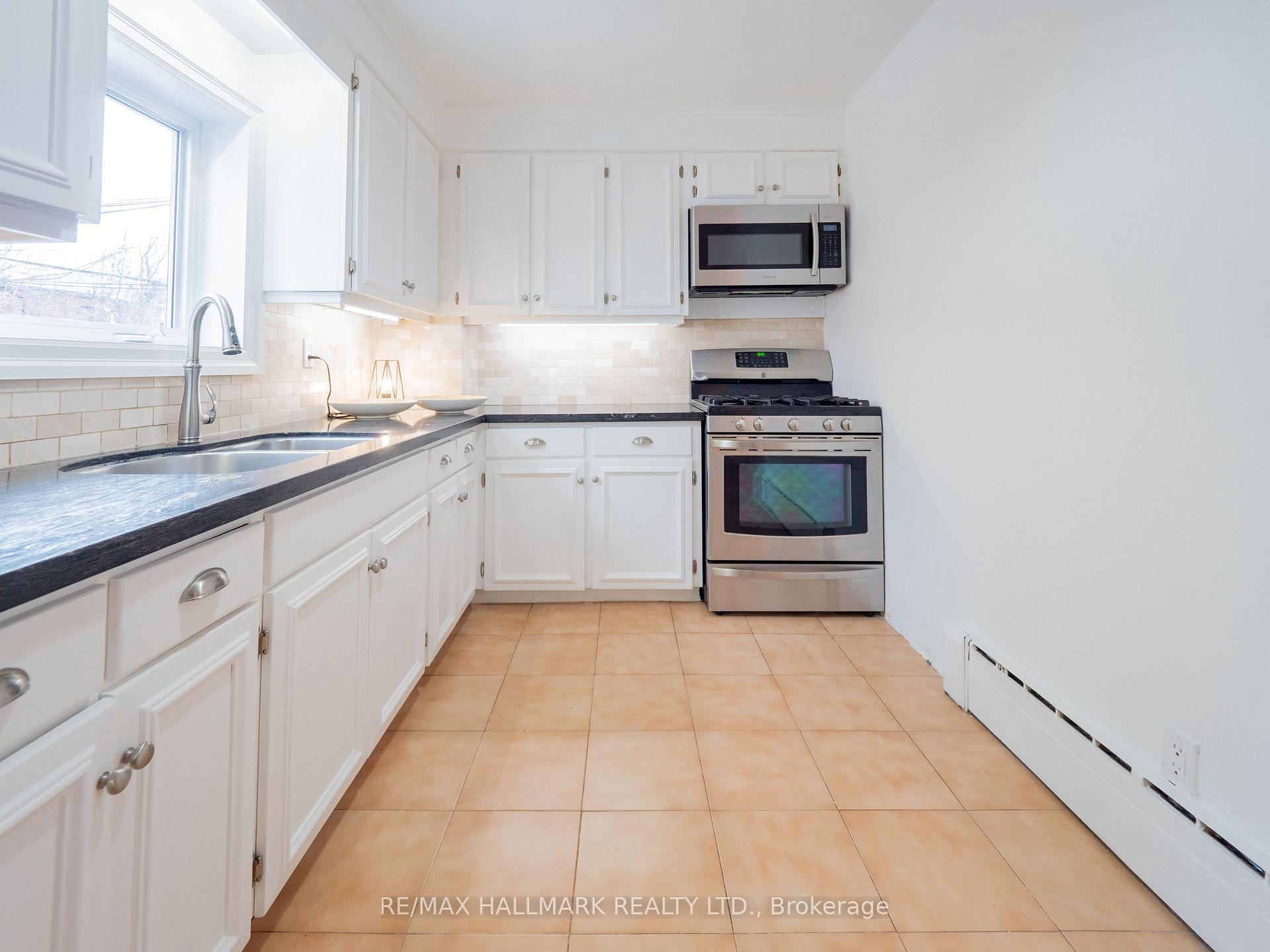 Photo 16 of 41 Roosevelt Road, Toronto, Danforth Village-East York — HOMEH