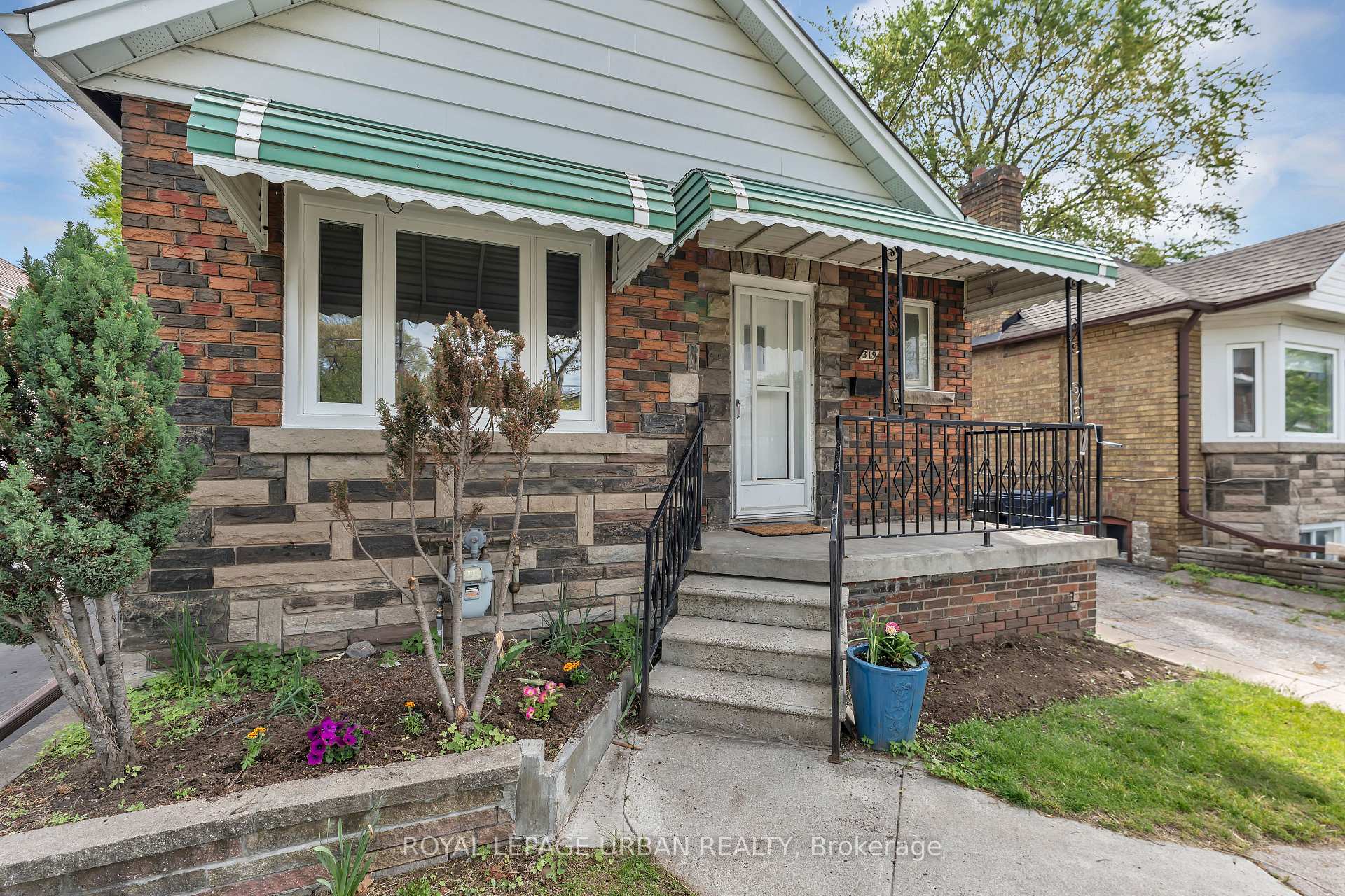Photo 1 of 319 Donlands Avenue, Toronto, East York — HOMEH