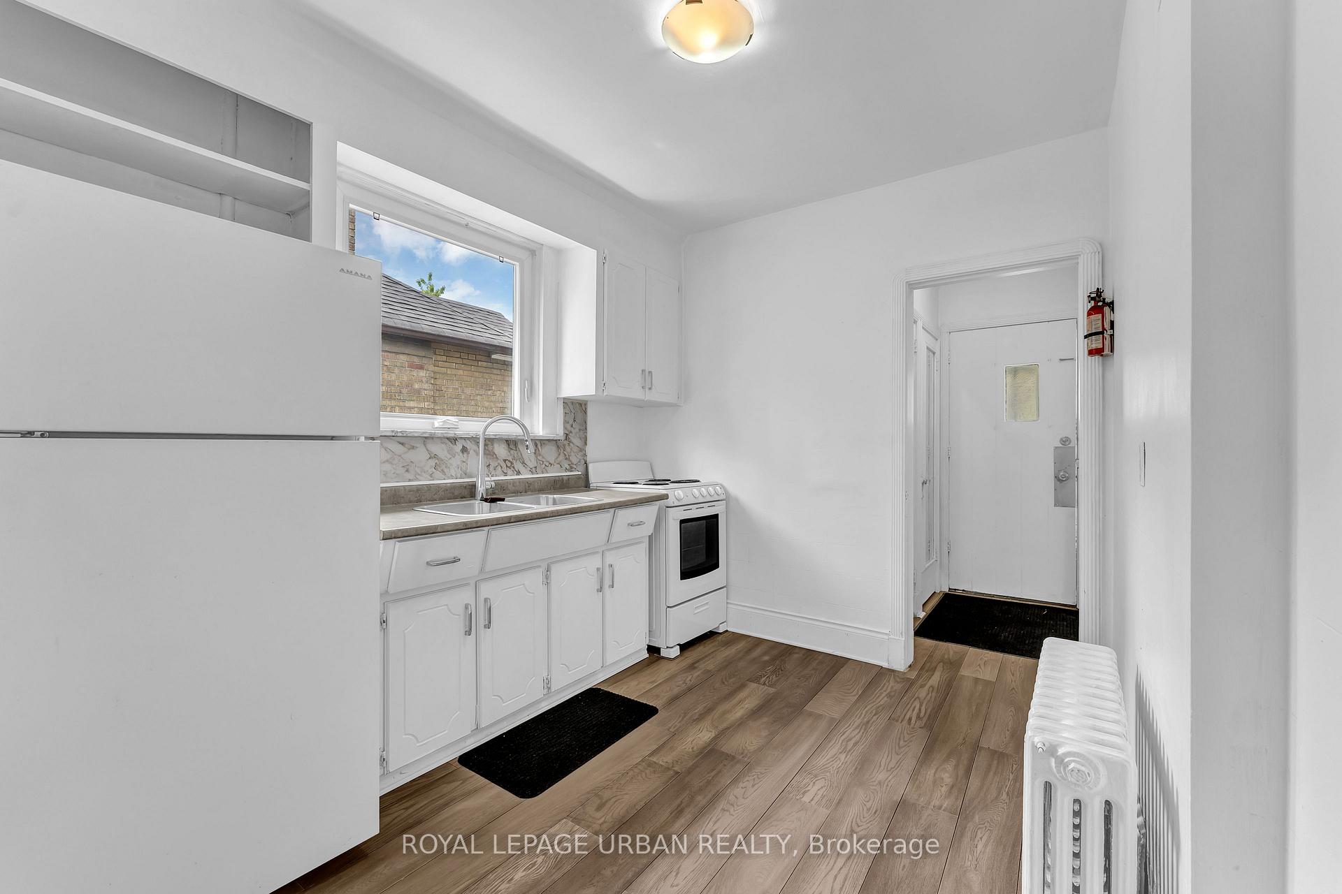 Photo 17 of 319 Donlands Avenue, Toronto, East York — HOMEH