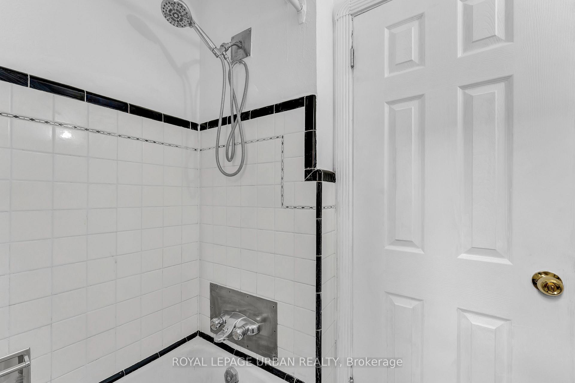 Photo 28 of 319 Donlands Avenue, Toronto, East York — HOMEH