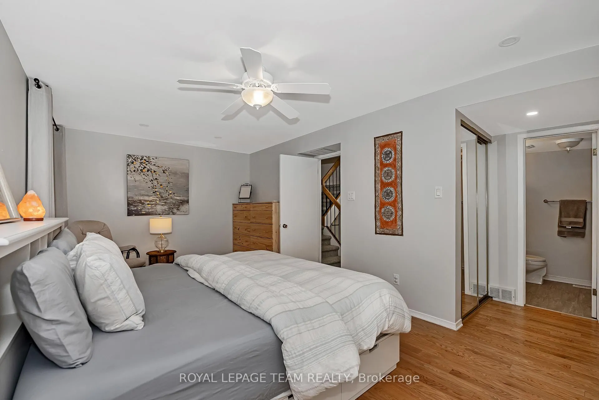 Photo 20 of 1095 Ambleside Drive, Ottawa, Woodroffe — HOMEH
