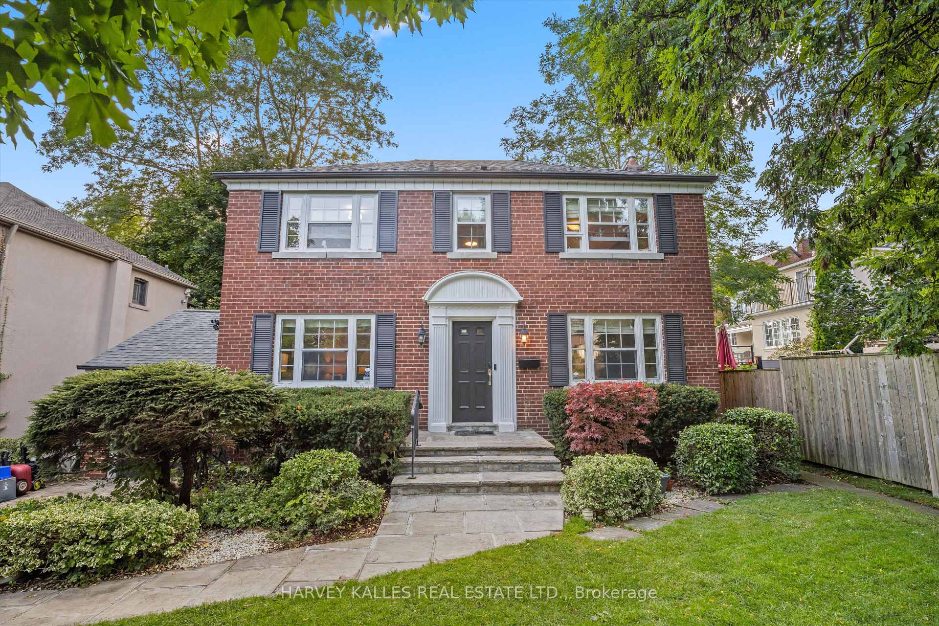 Front of 14 Lawnhurst Boulevard
