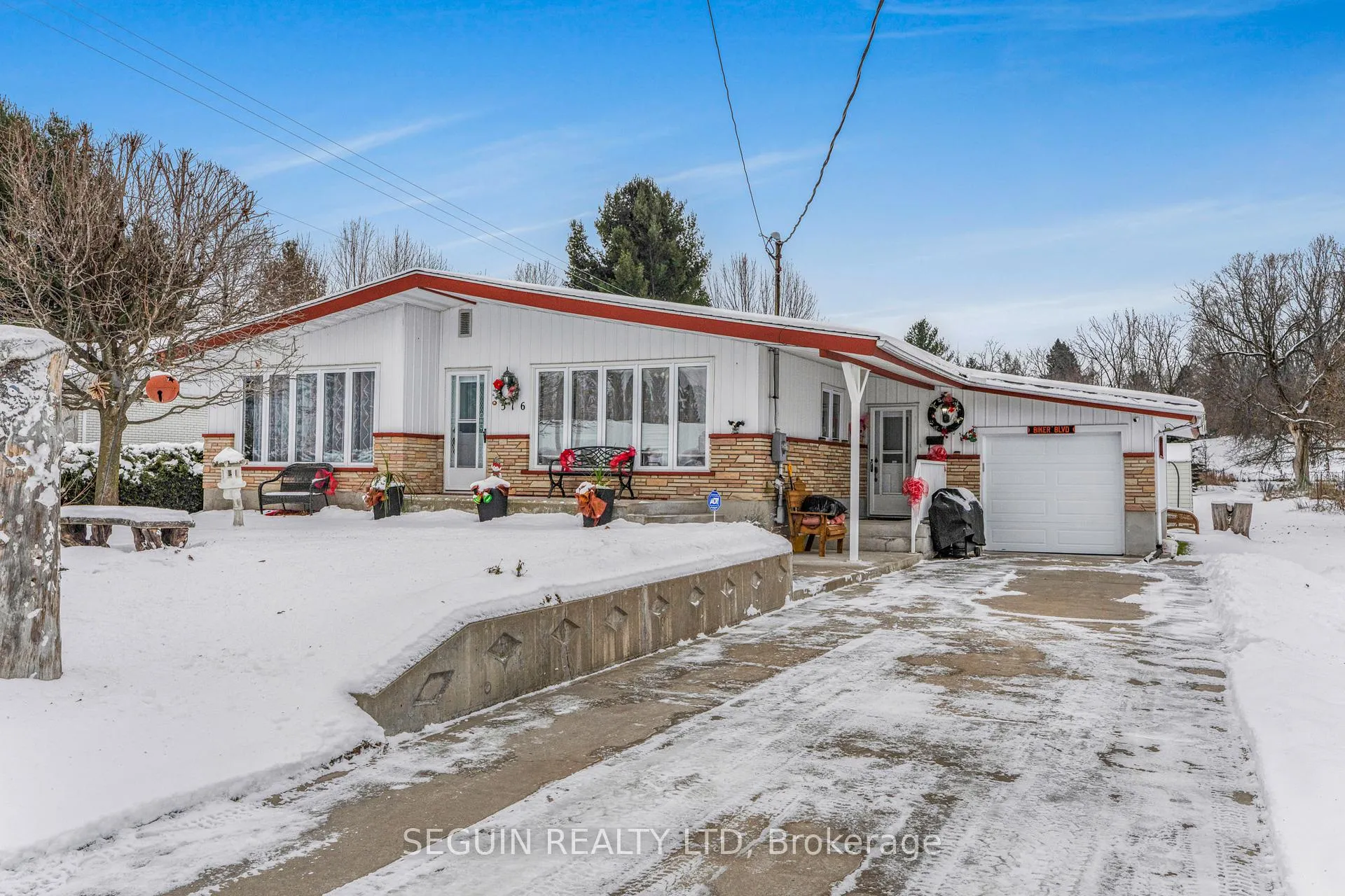 Photo 2 of 516 Front Road, Champlain, L'Orignal — HOMEH