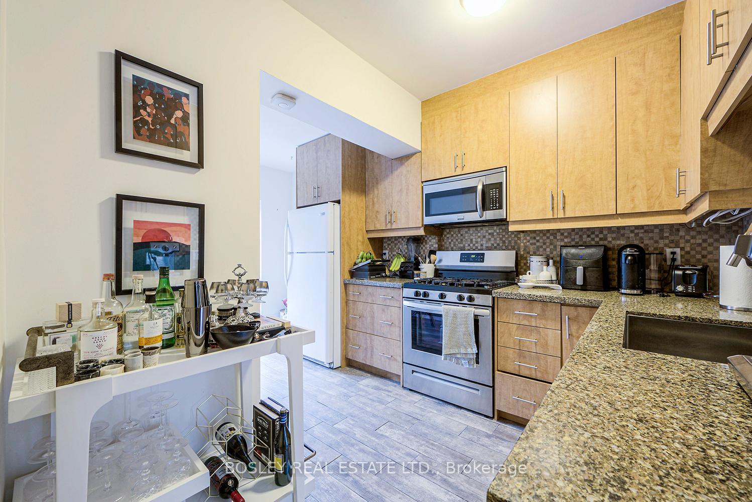 Photo 10 of Unit Main, 62 Sparkhall Avenue, Toronto, North Riverdale — HOMEH