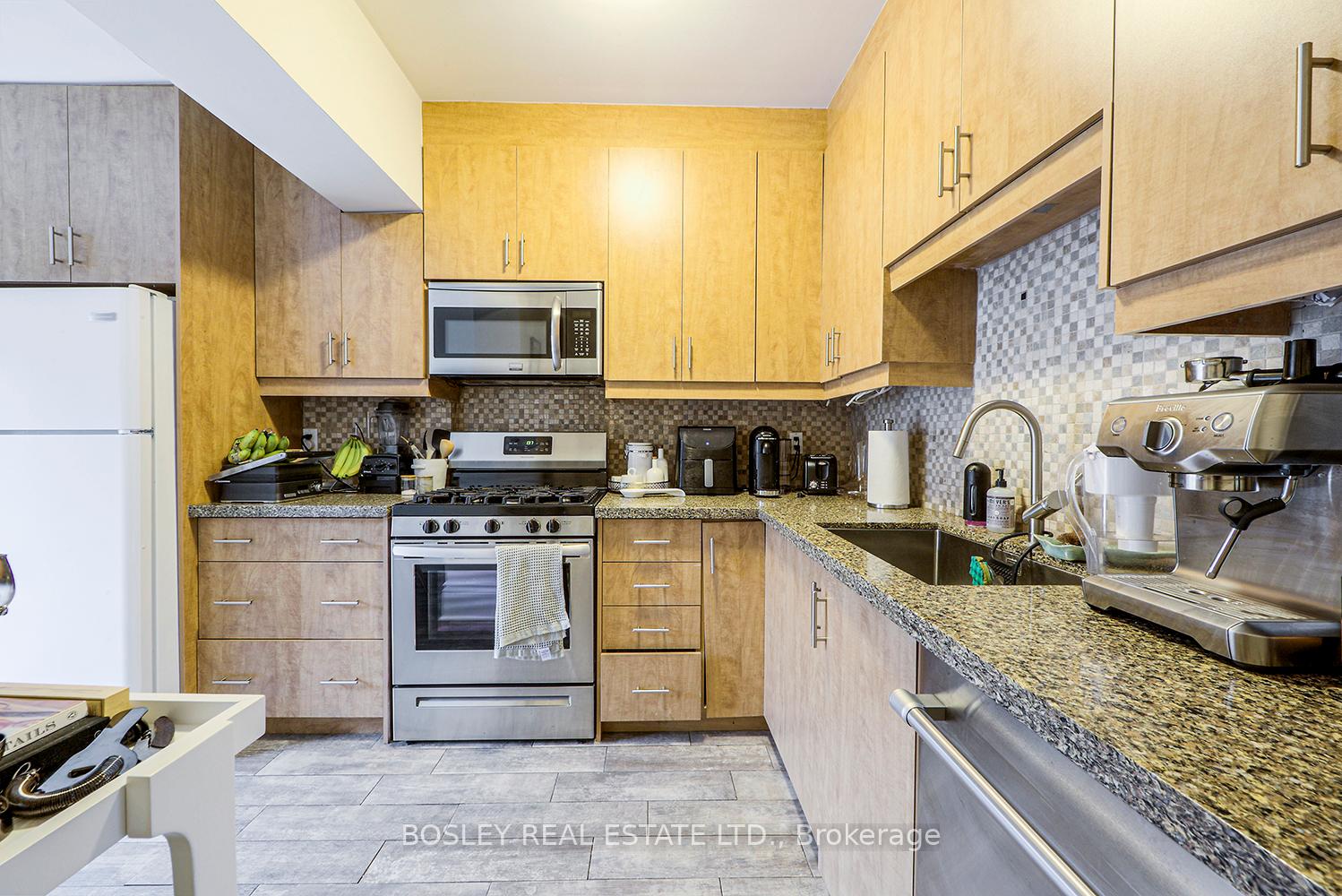 Photo 11 of Unit Main, 62 Sparkhall Avenue, Toronto, North Riverdale — HOMEH