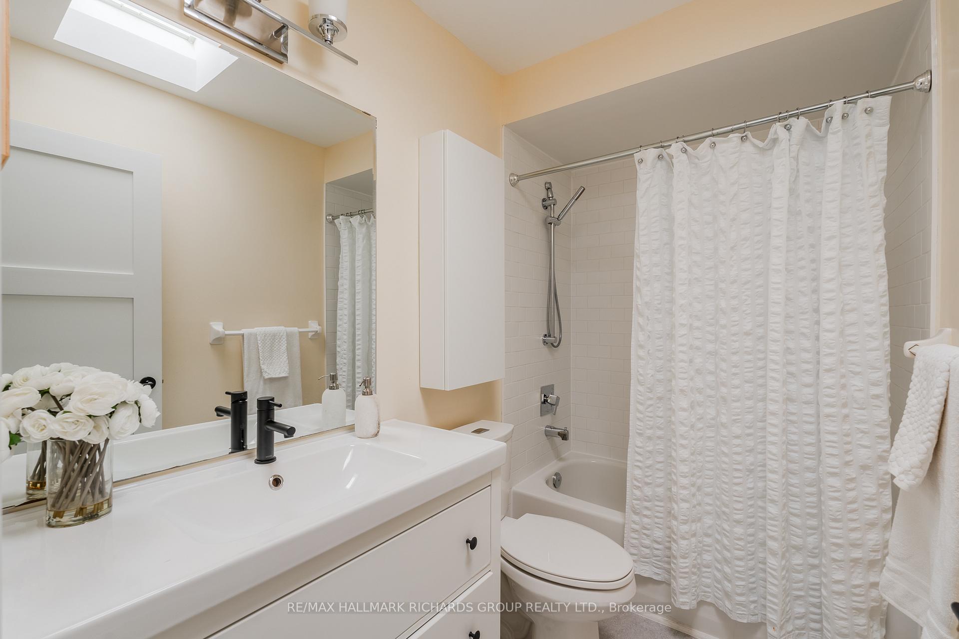 Photo 18 of 38 Burley Avenue, Toronto, Broadview North — HOMEH