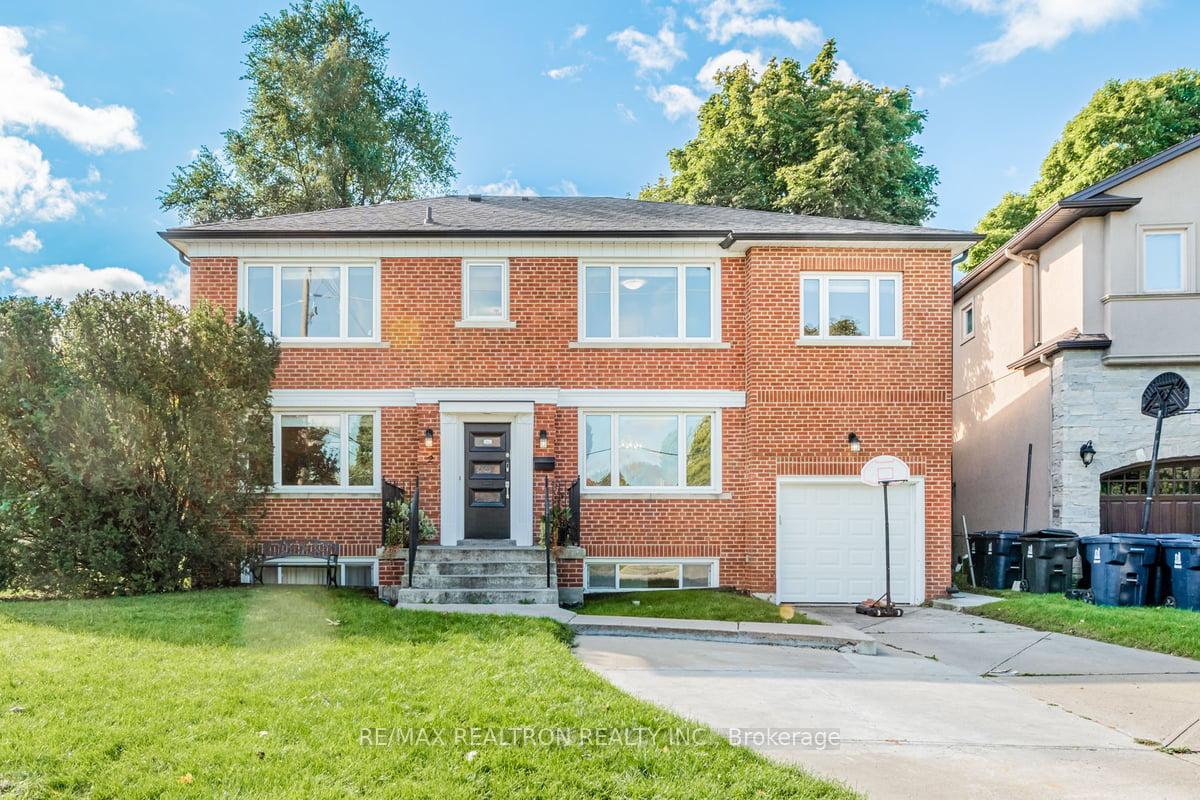 Front of 2 Manor Haven Road