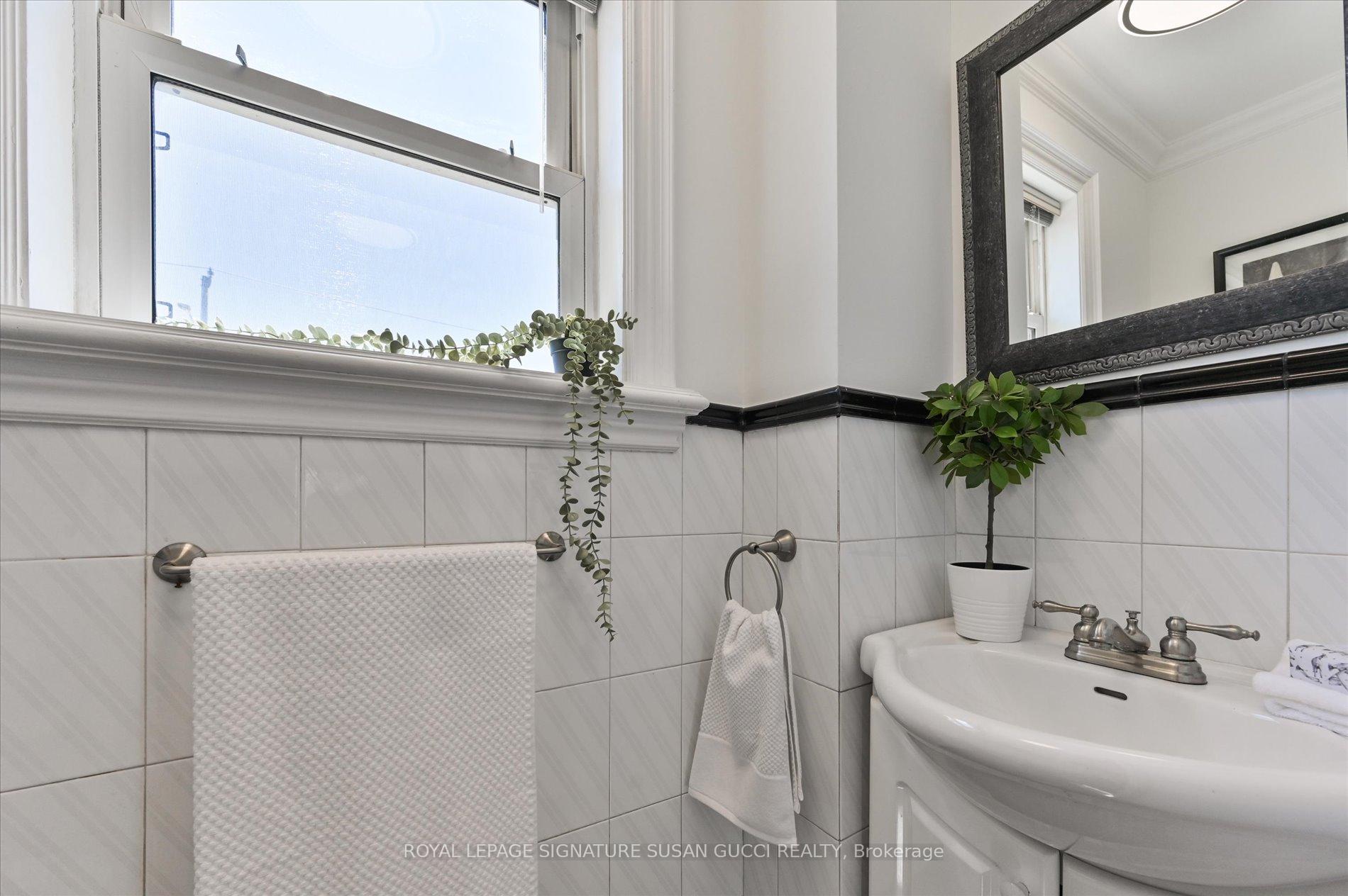 Photo 16 of 82 Galbraith Avenue, Toronto, O'Connor-Parkview — HOMEH