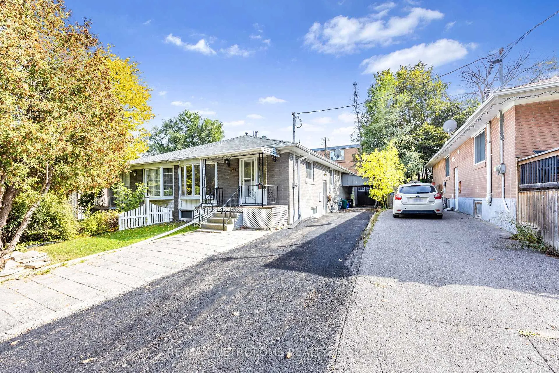 Front of Unit Main, 228 Penn Avenue S