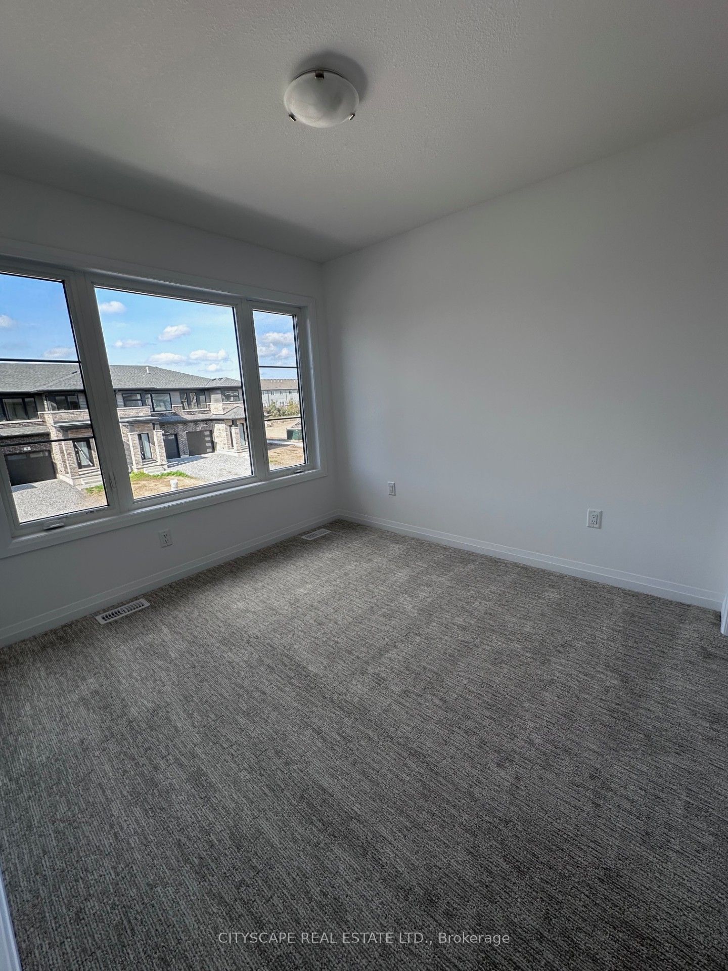 Photo 35 of 12 Whelan Court, Thorold, Hurricane/Merrittville — HOMEH